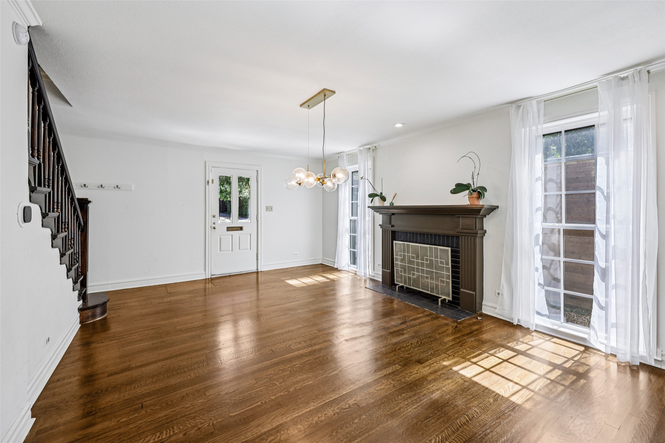 2829 Lovers Lane