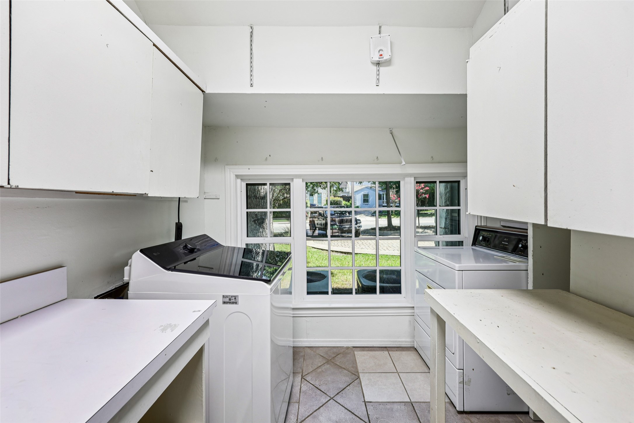 2829 Lovers Lane