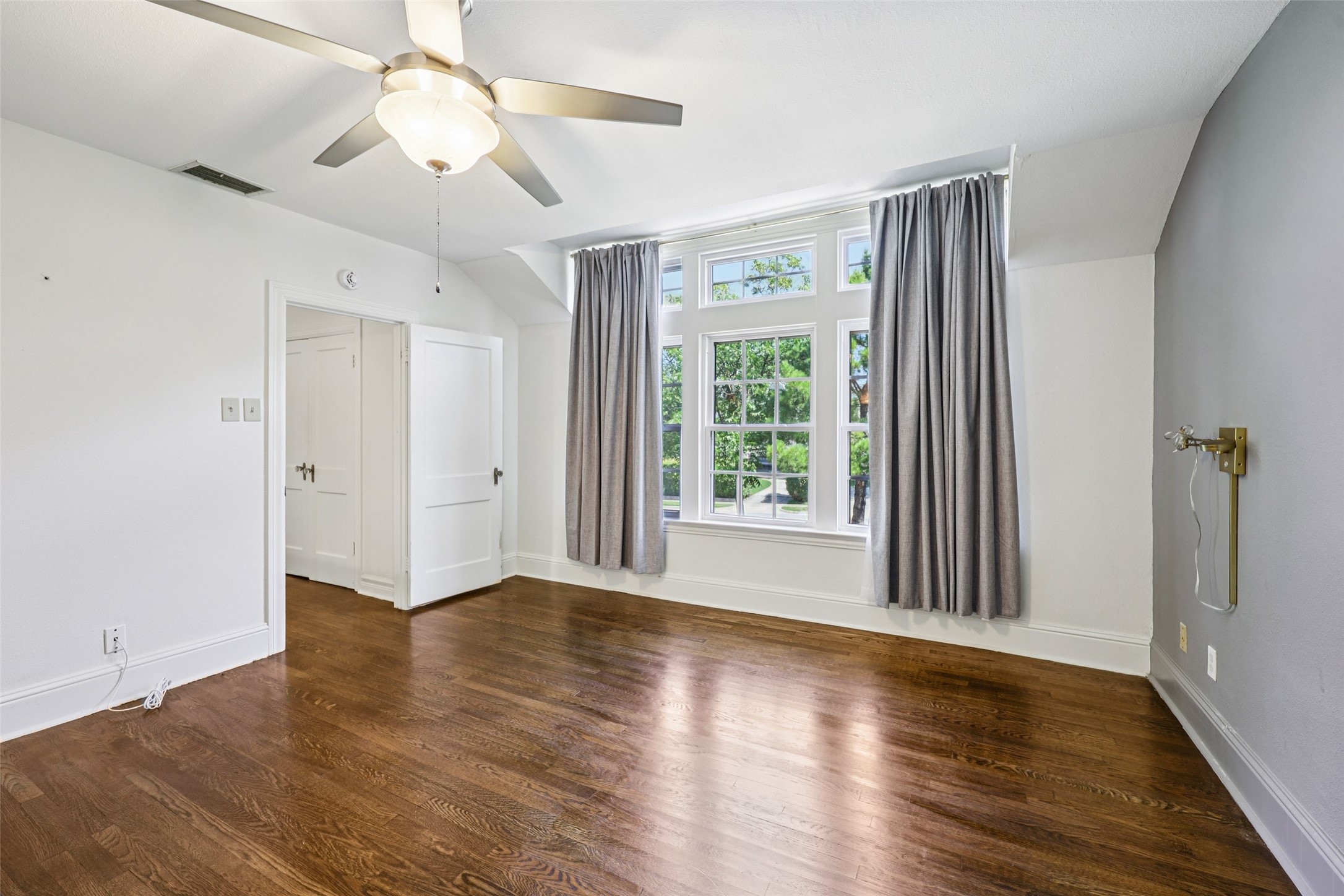 2829 Lovers Lane