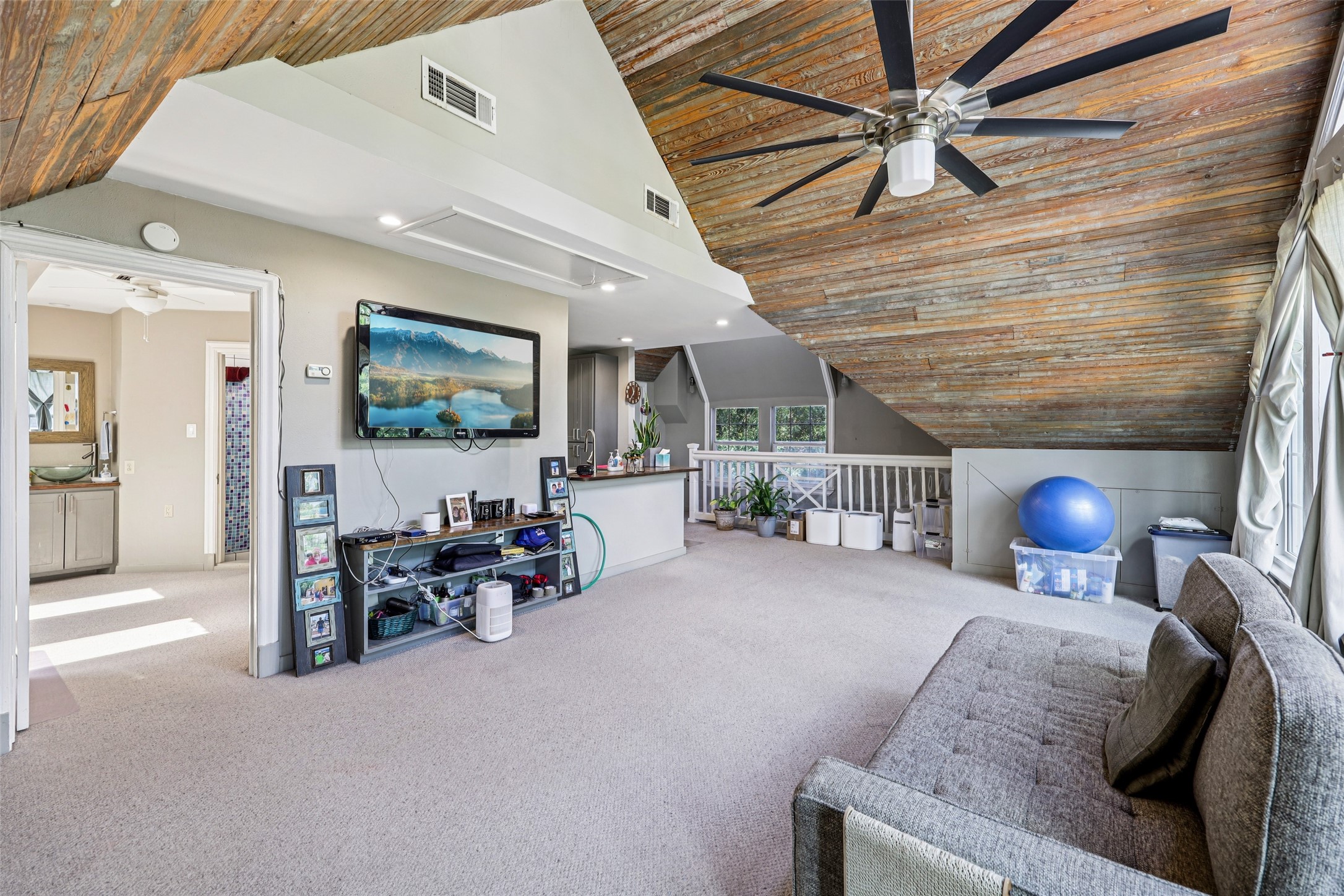 2829 Lovers Lane