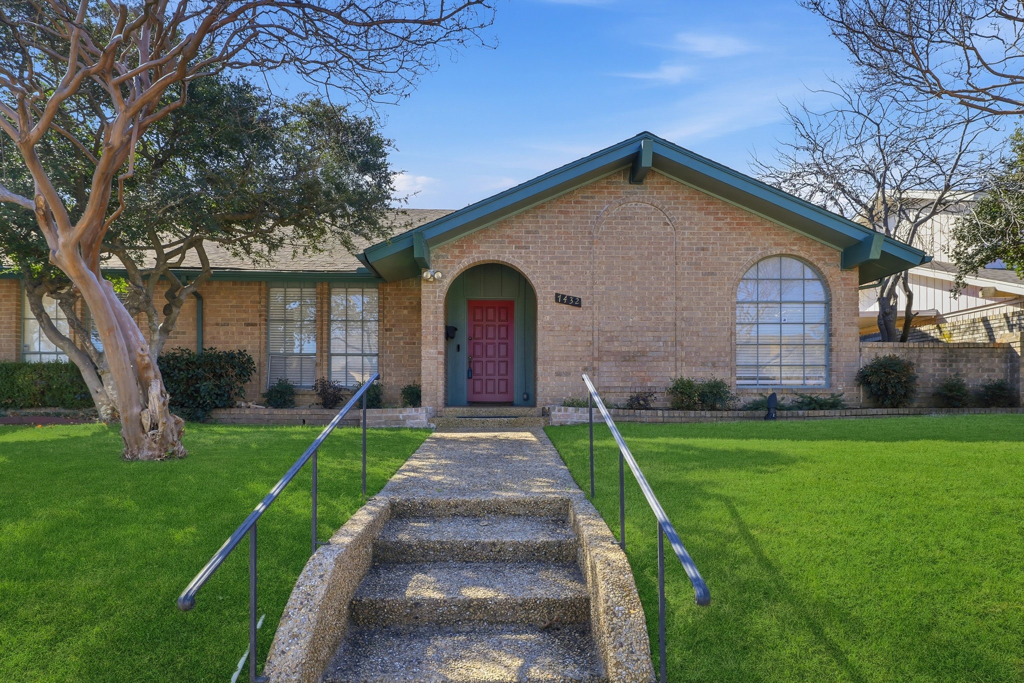 7432 Woodthrush Drive