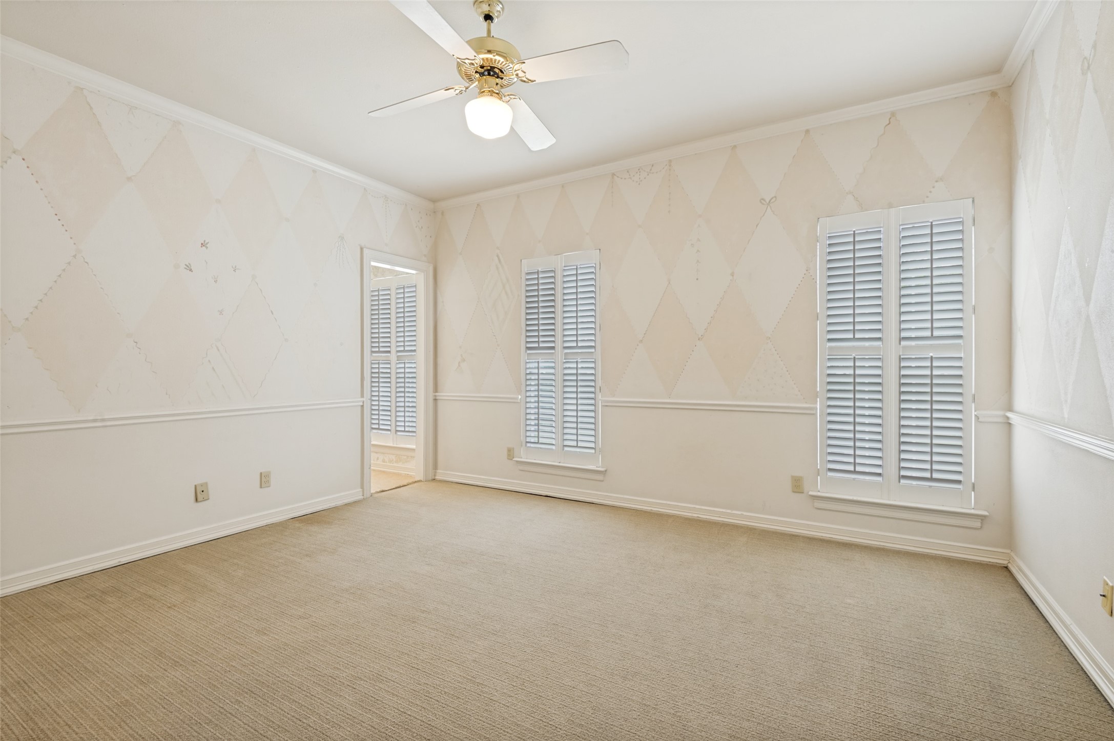 1608 Crockett Circle