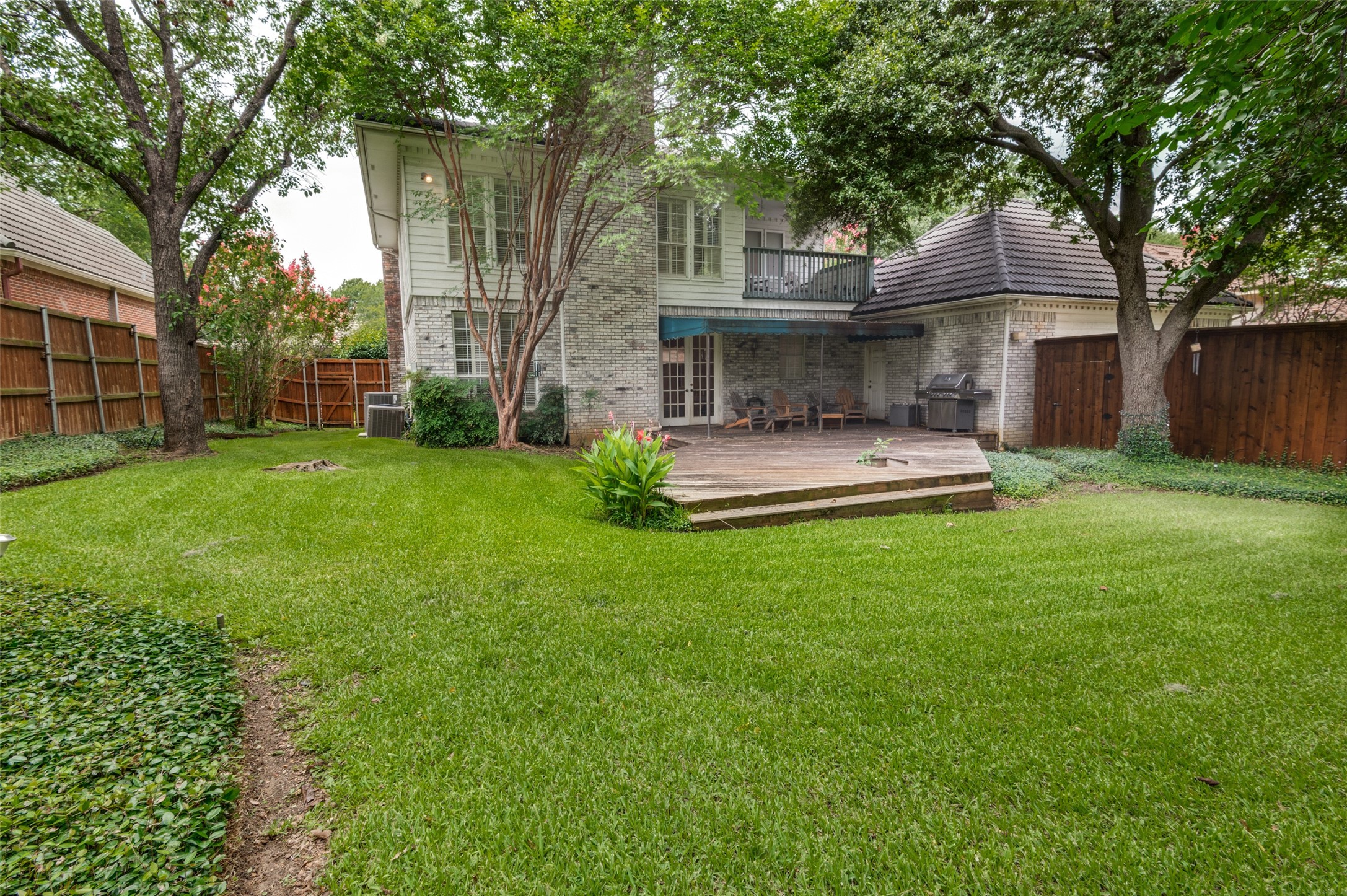 1608 Crockett Circle