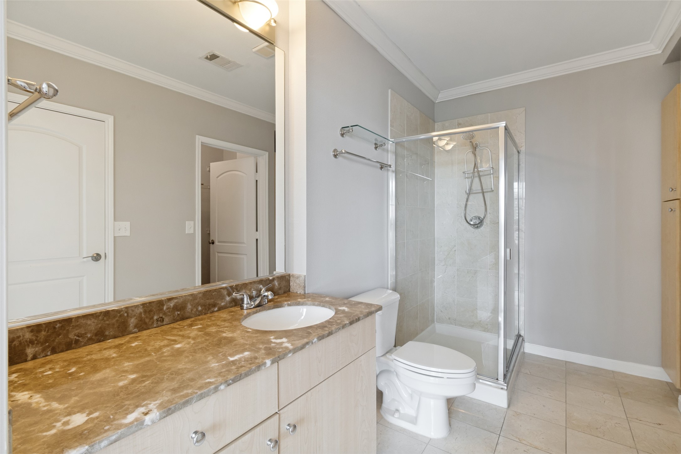 3225 Turtle Creek Boulevard 1211