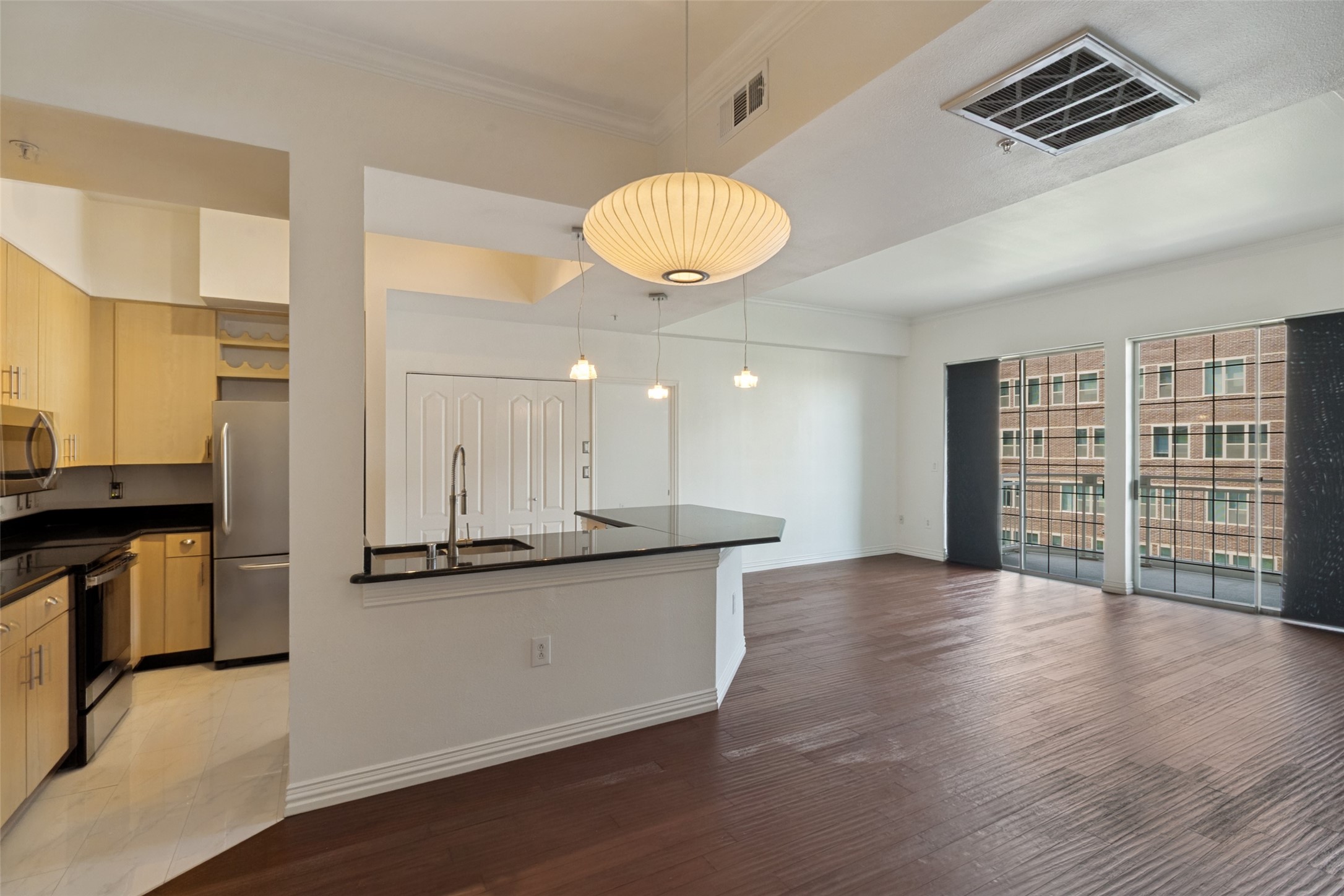 3225 Turtle Creek Boulevard 520