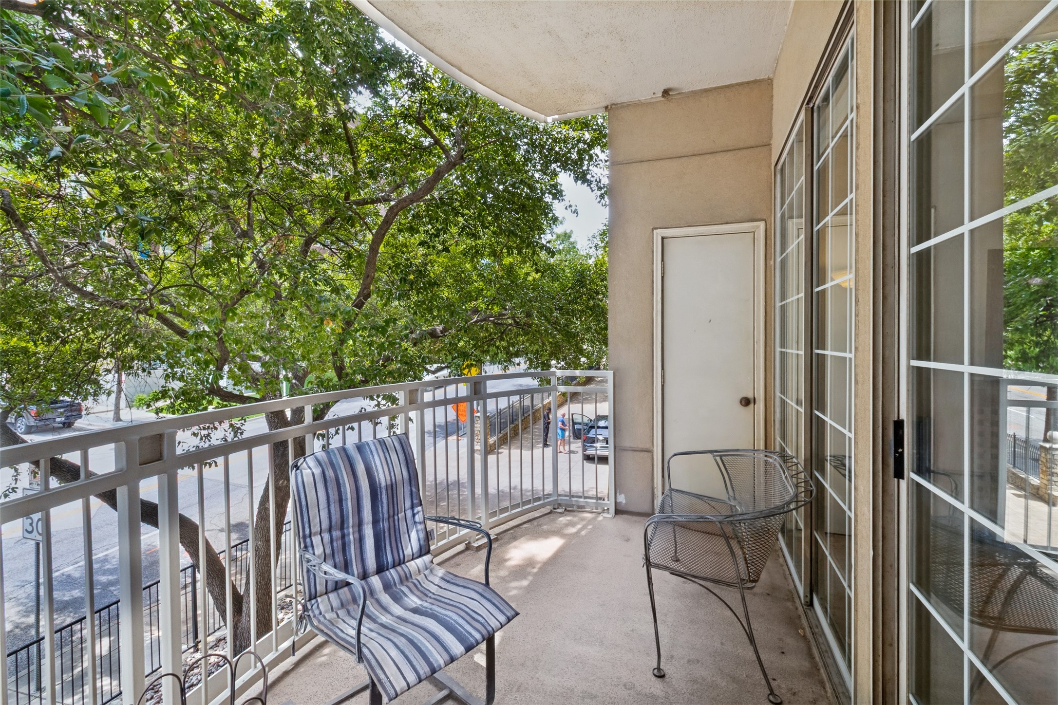 3225 Turtle Creek Boulevard 0008