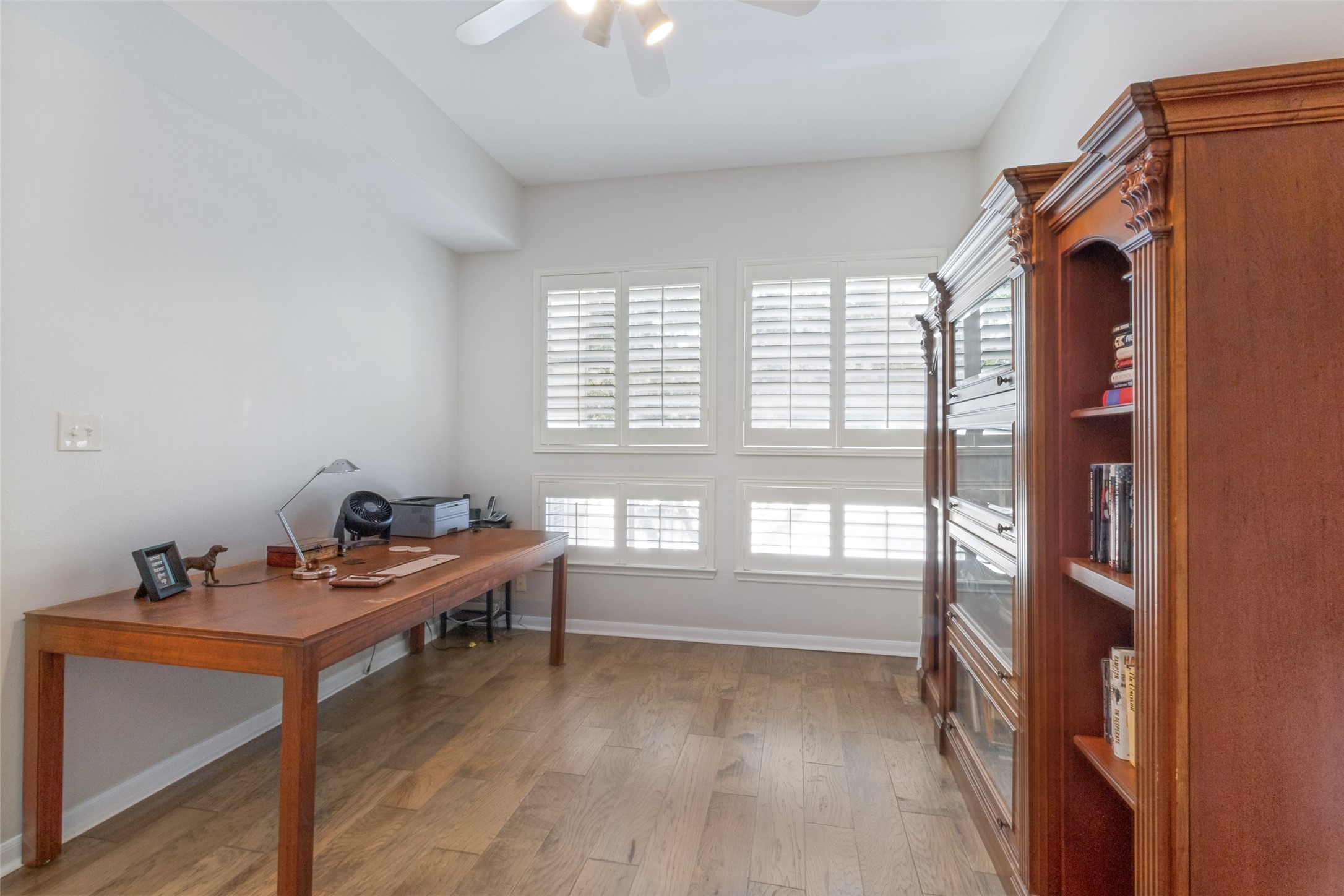 3225 Turtle Creek Boulevard 0008