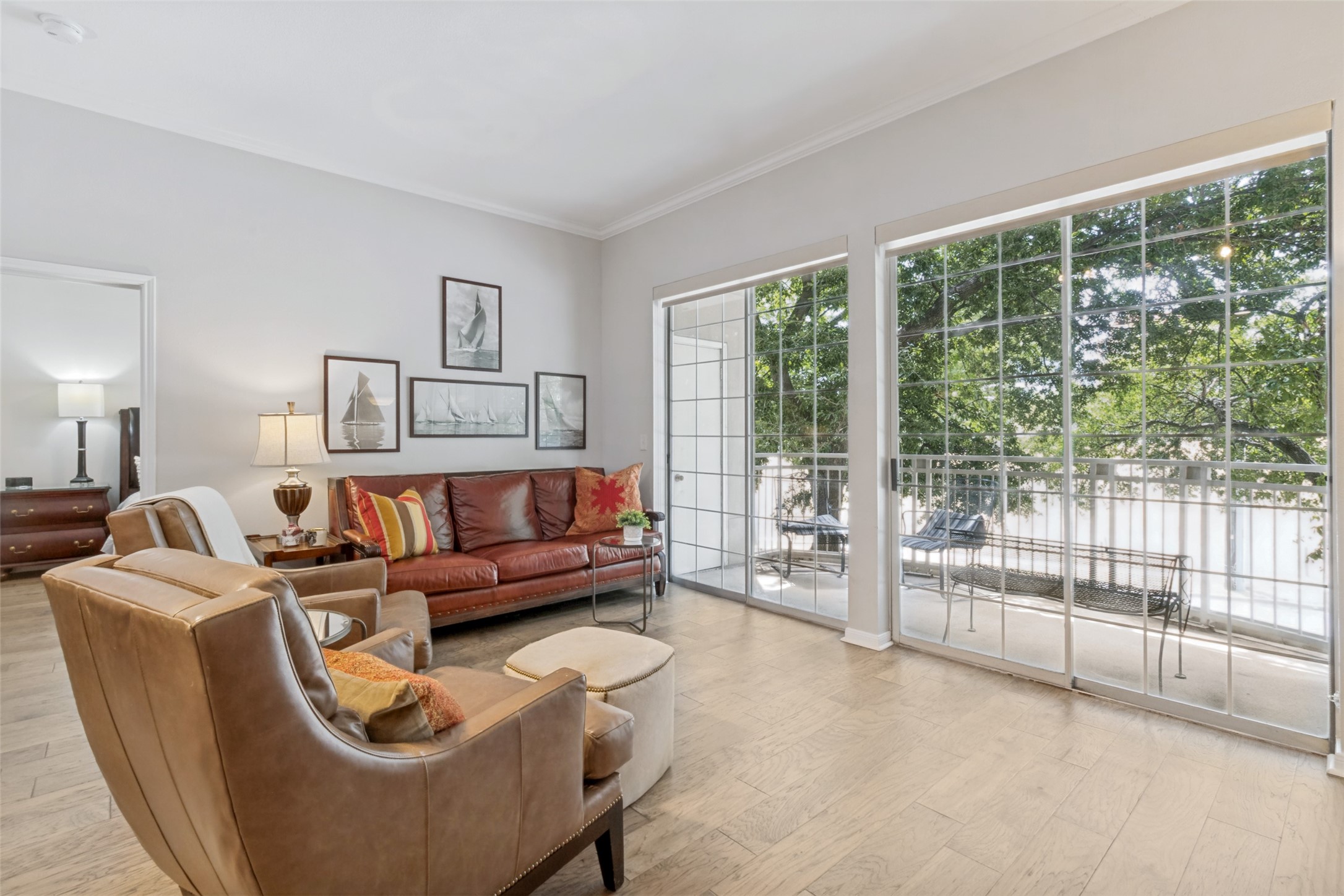 3225 Turtle Creek Boulevard 0008