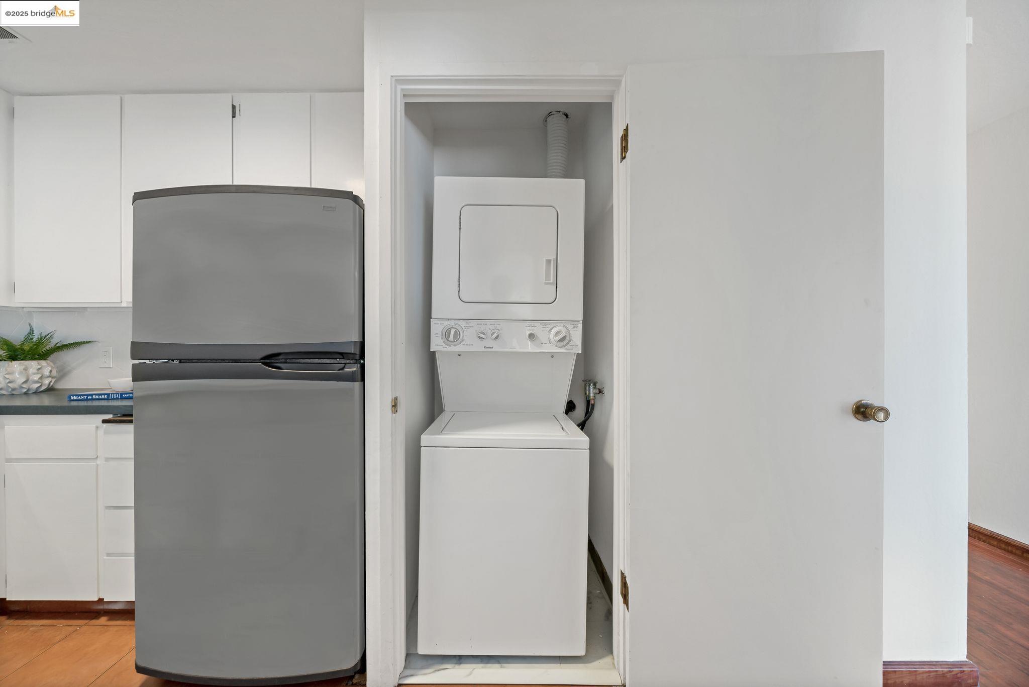 3501 35Th Ave # 2