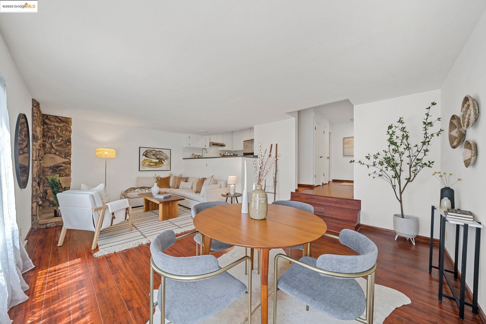 3501 35Th Ave # 2