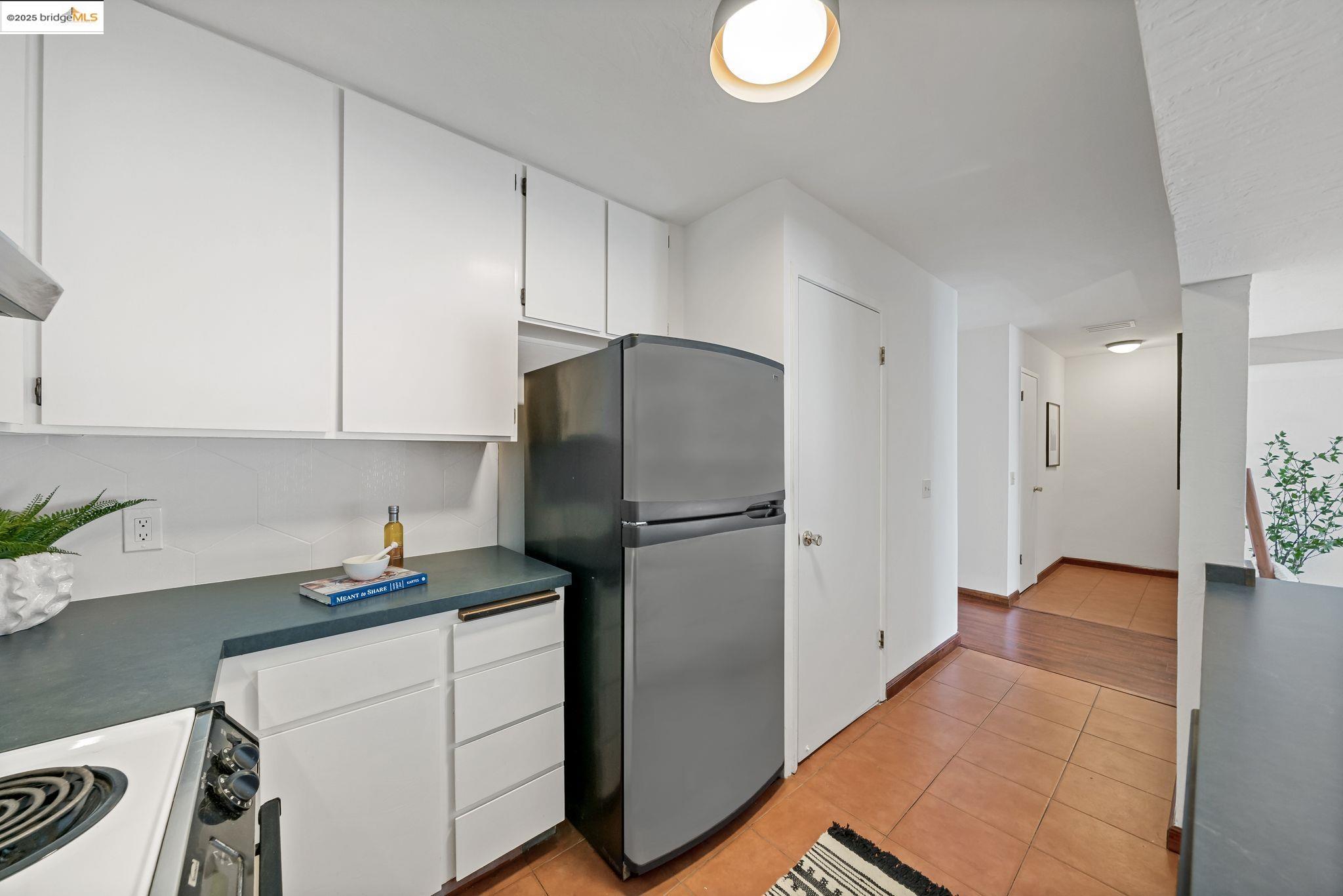3501 35Th Ave # 2