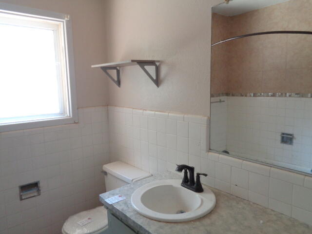 2405 N 3rd Street, Tahoka