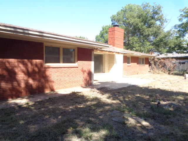 2405 N 3rd Street, Tahoka