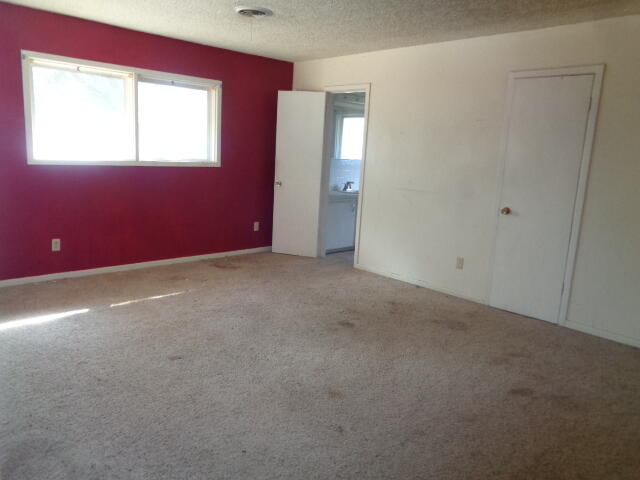 2405 N 3rd Street, Tahoka