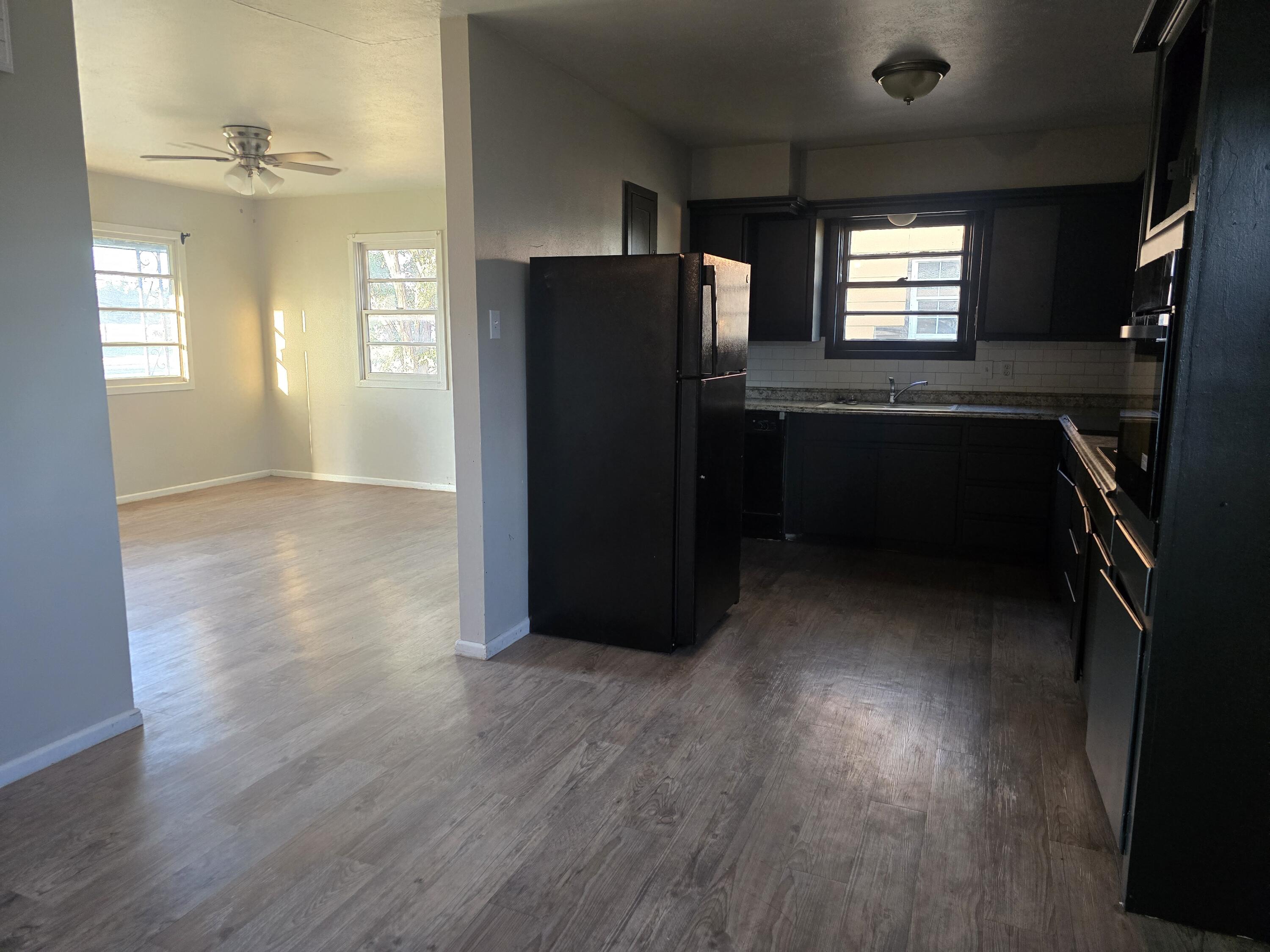 2415 E 30th Street, Lubbock