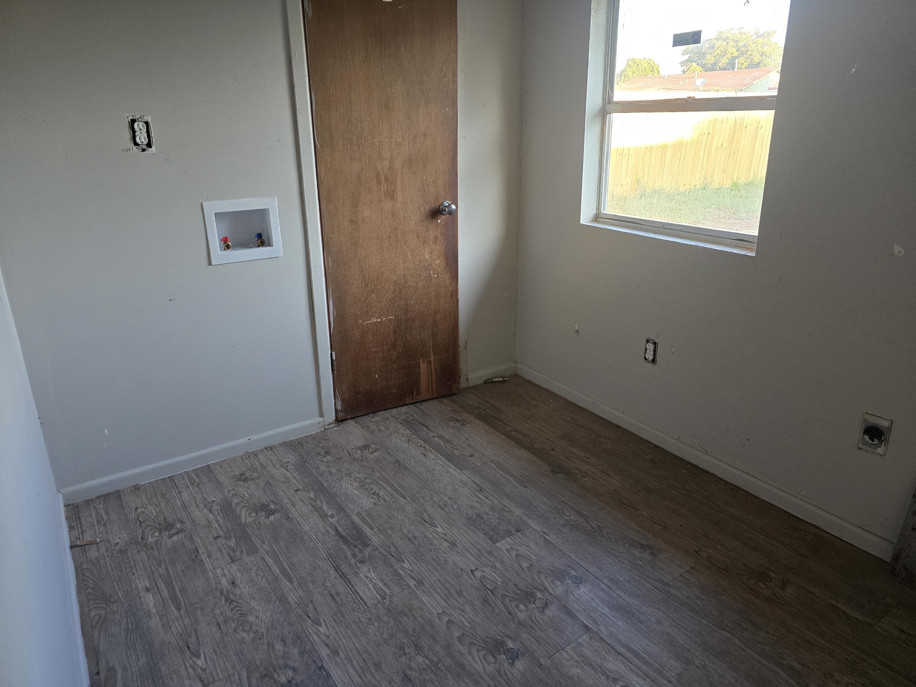 2415 E 30th Street, Lubbock