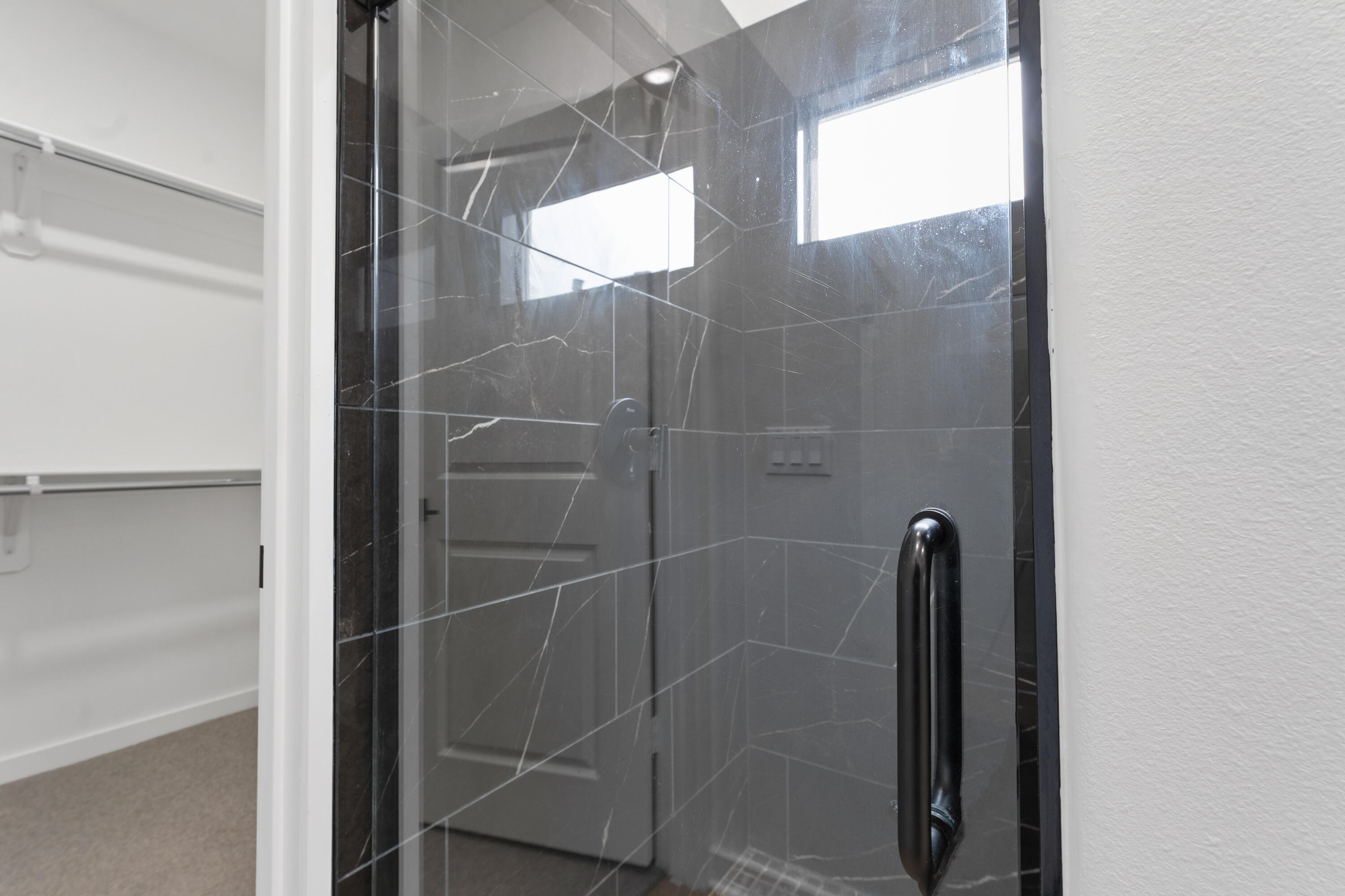 10928 Norwich Avenue