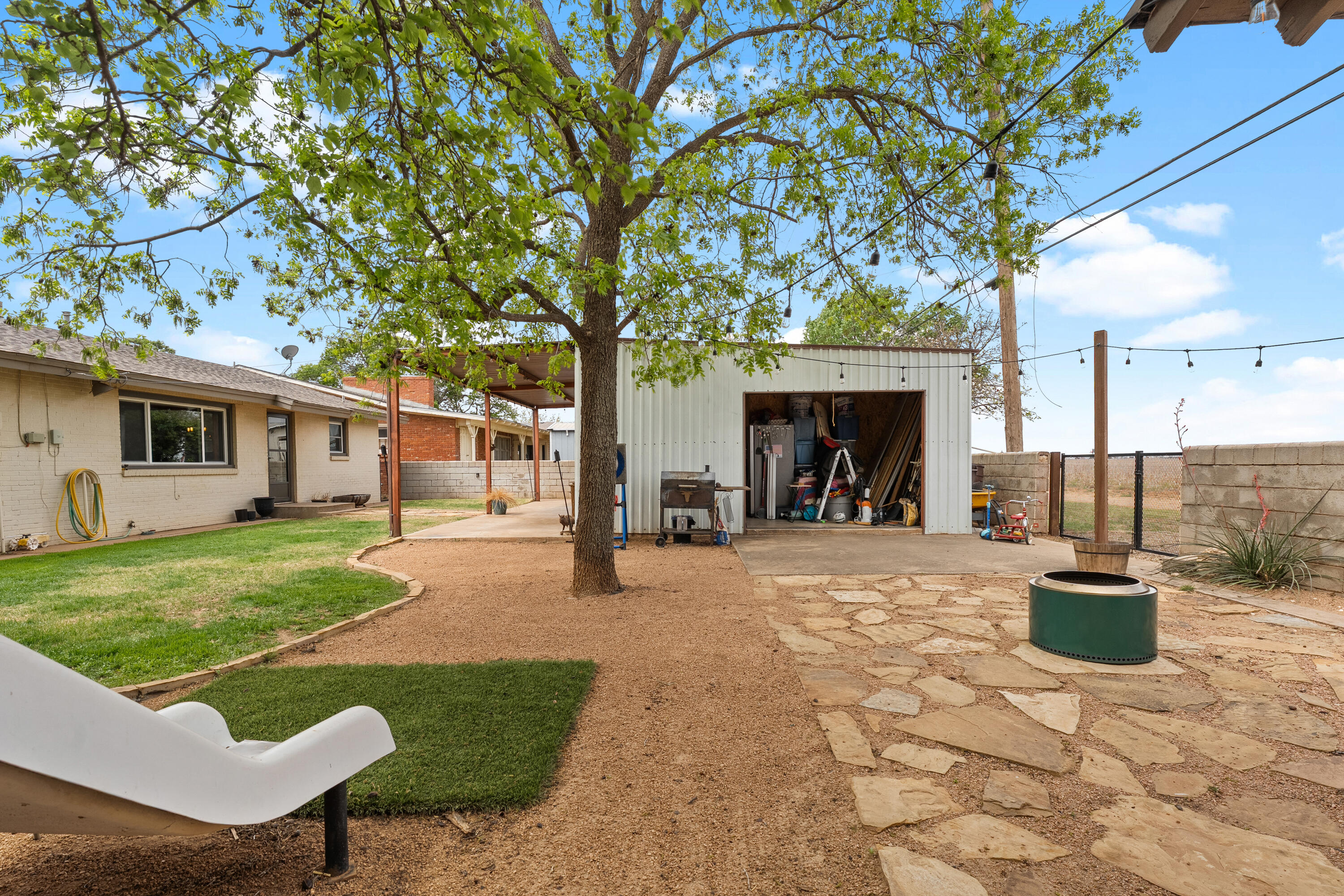 1380 W Crosby Street