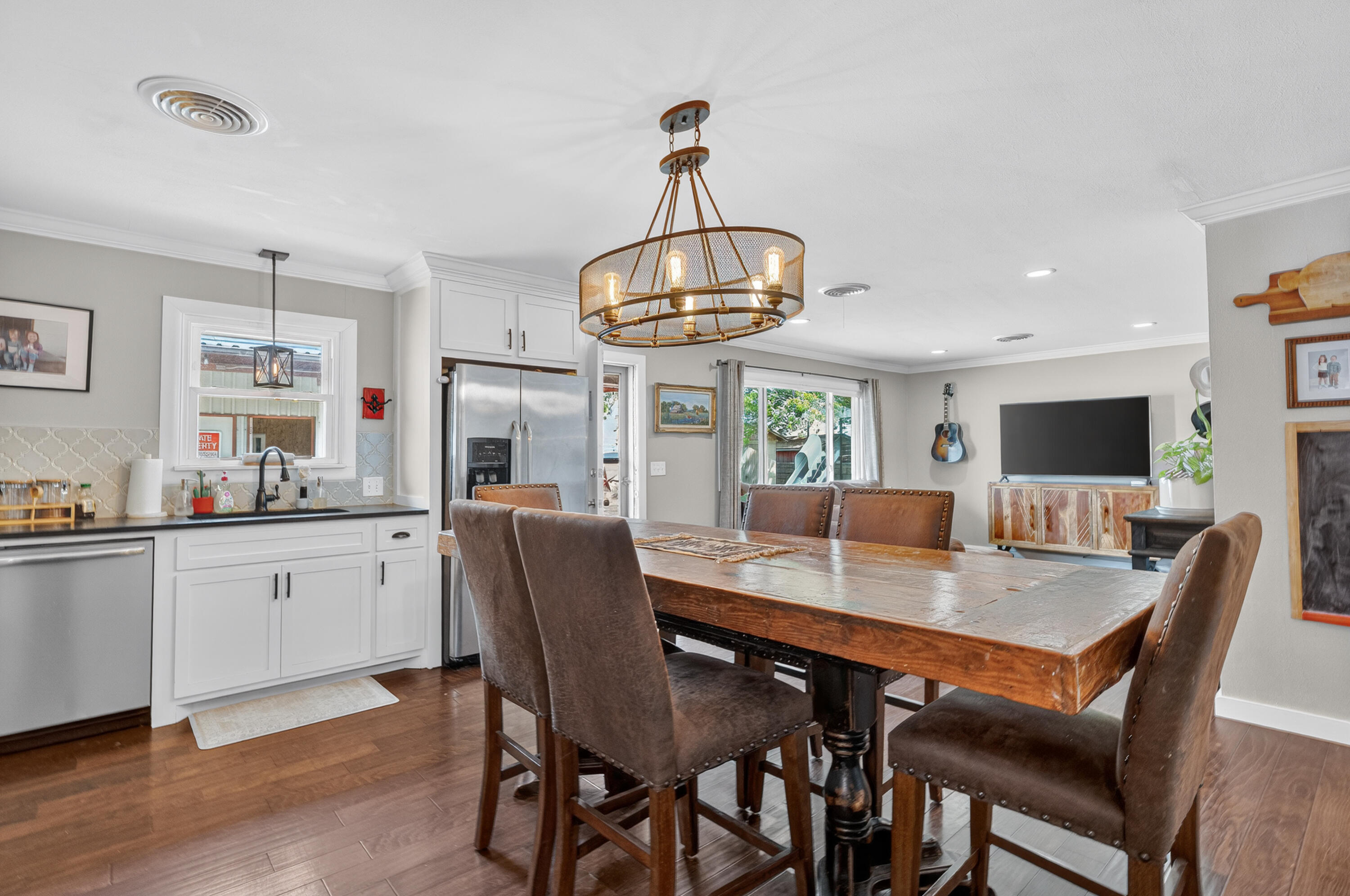 1380 W Crosby Street