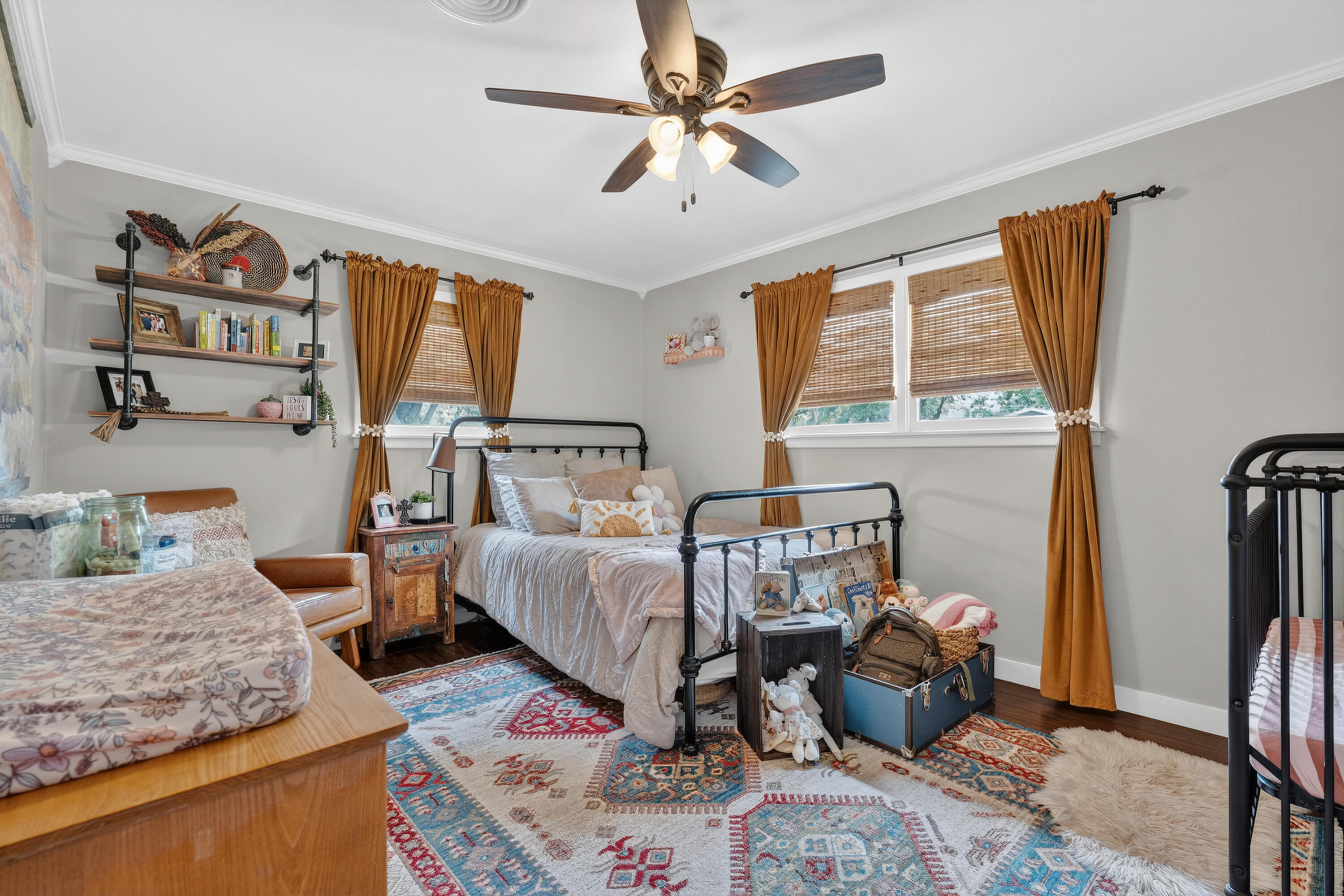 1380 W Crosby Street