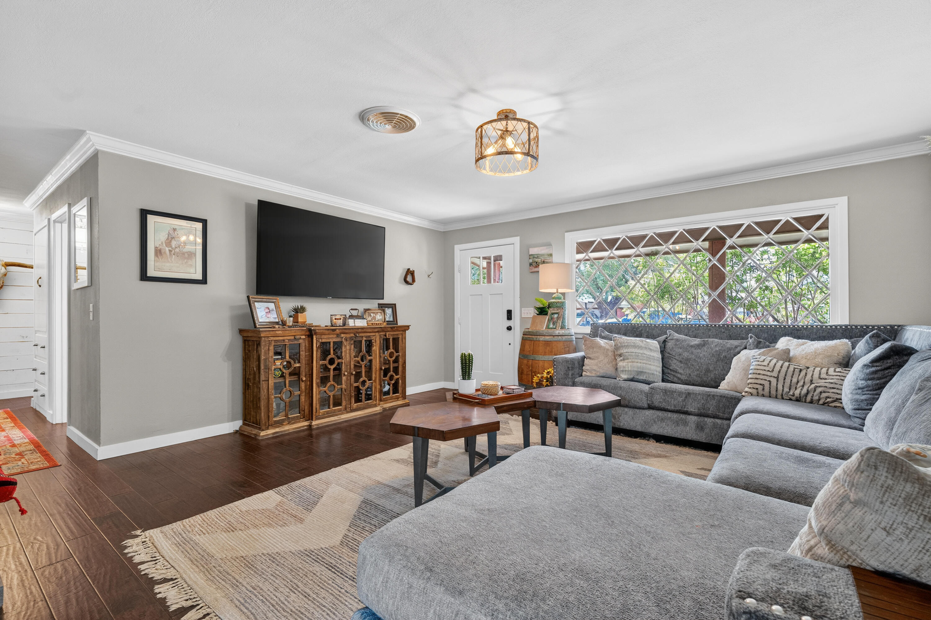 1380 W Crosby Street