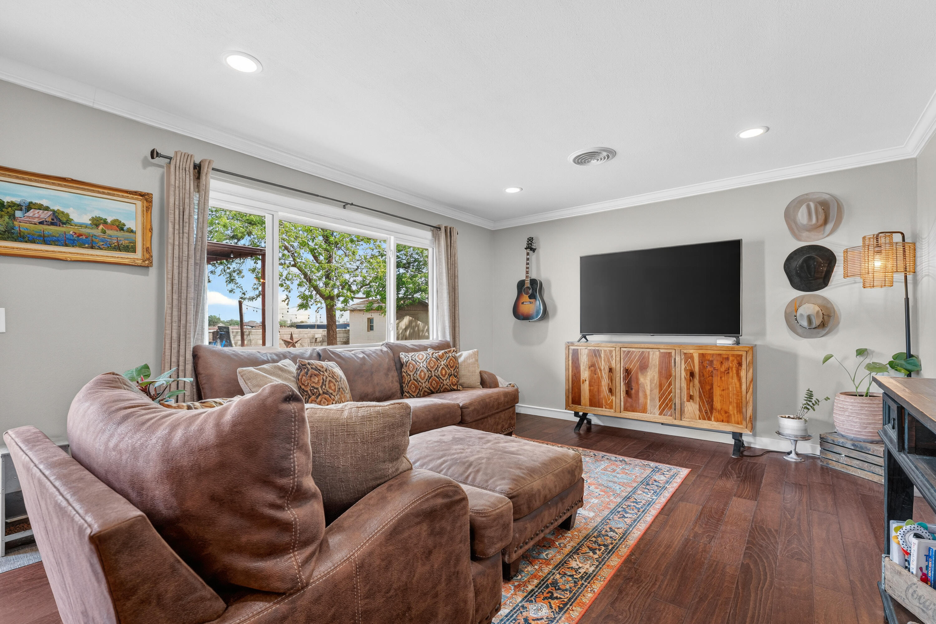 1380 W Crosby Street