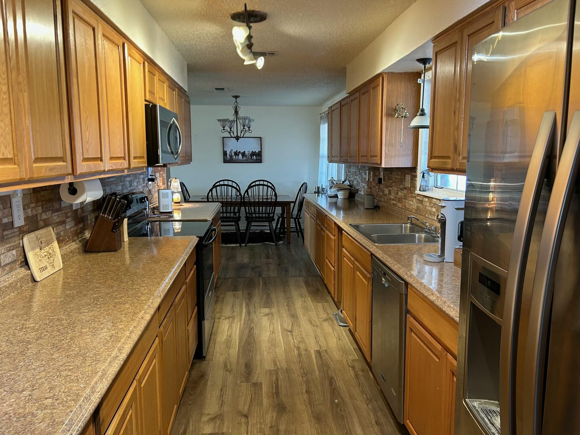 3006 N County Rd 3500