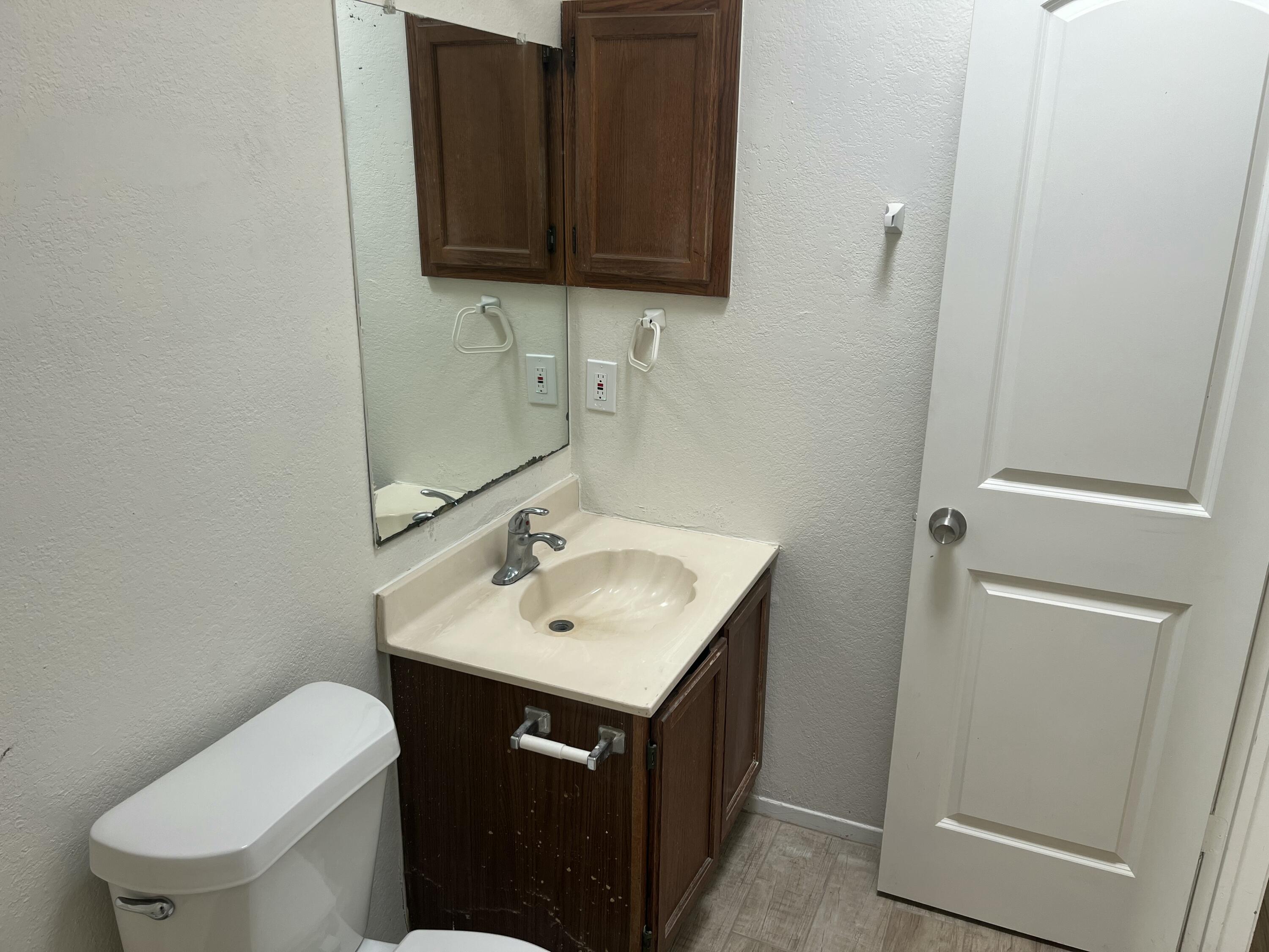 141 N Troy Avenue, A