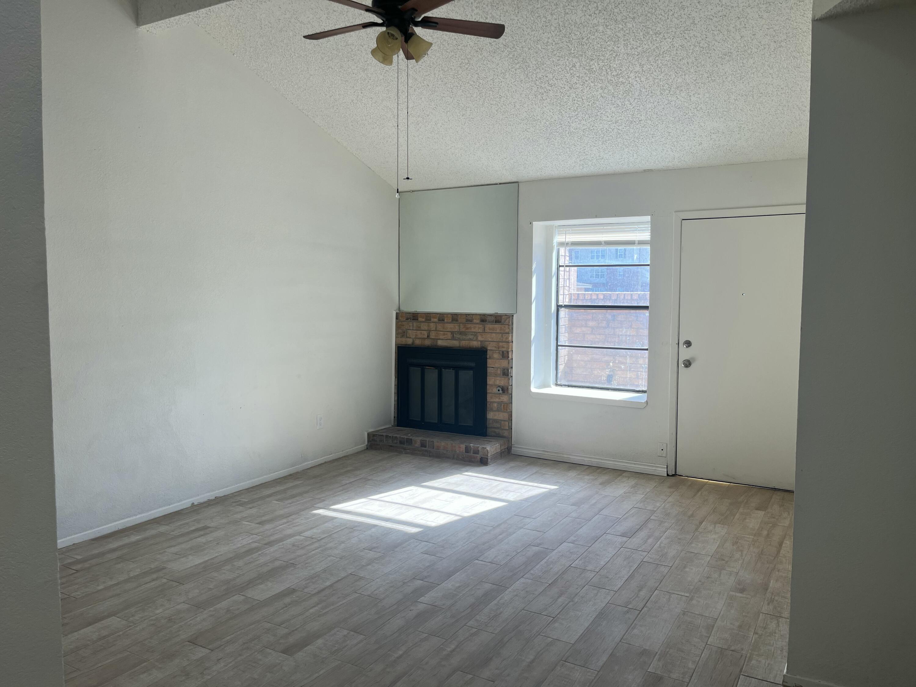141 N Troy Avenue, A