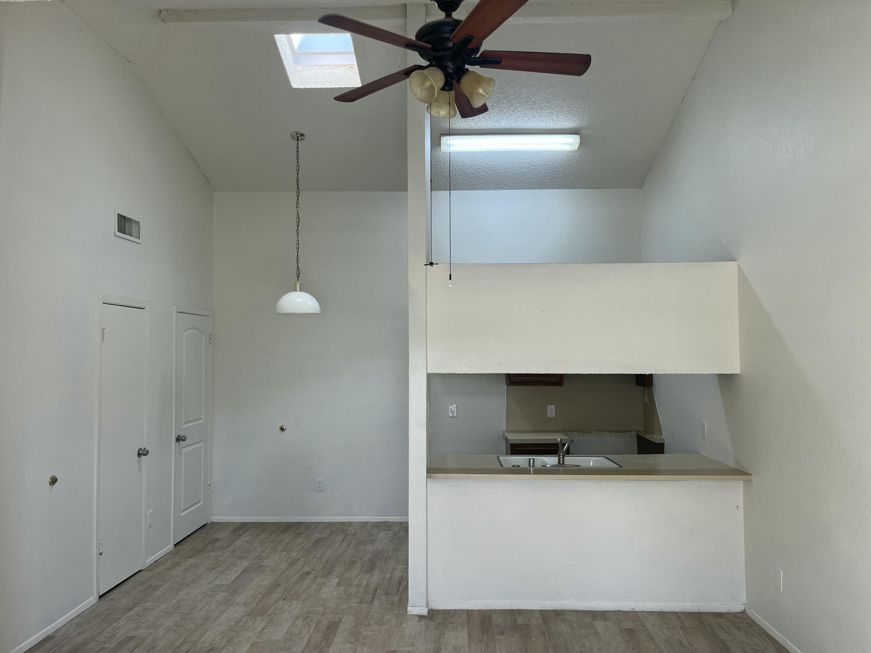 141 N Troy Avenue, A