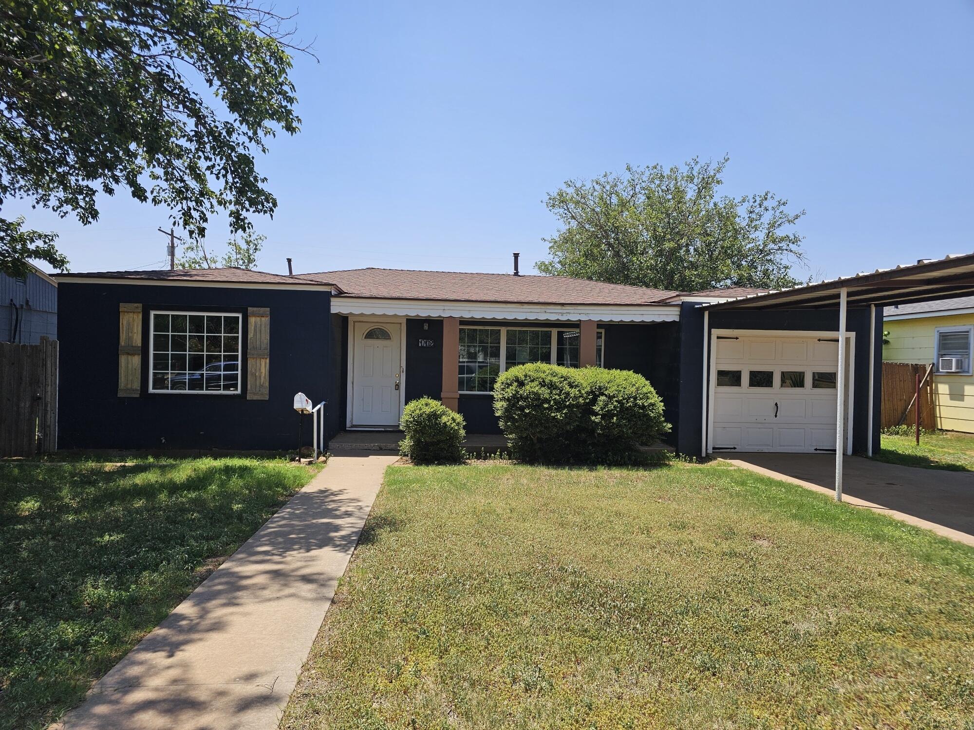 112 Holly Street