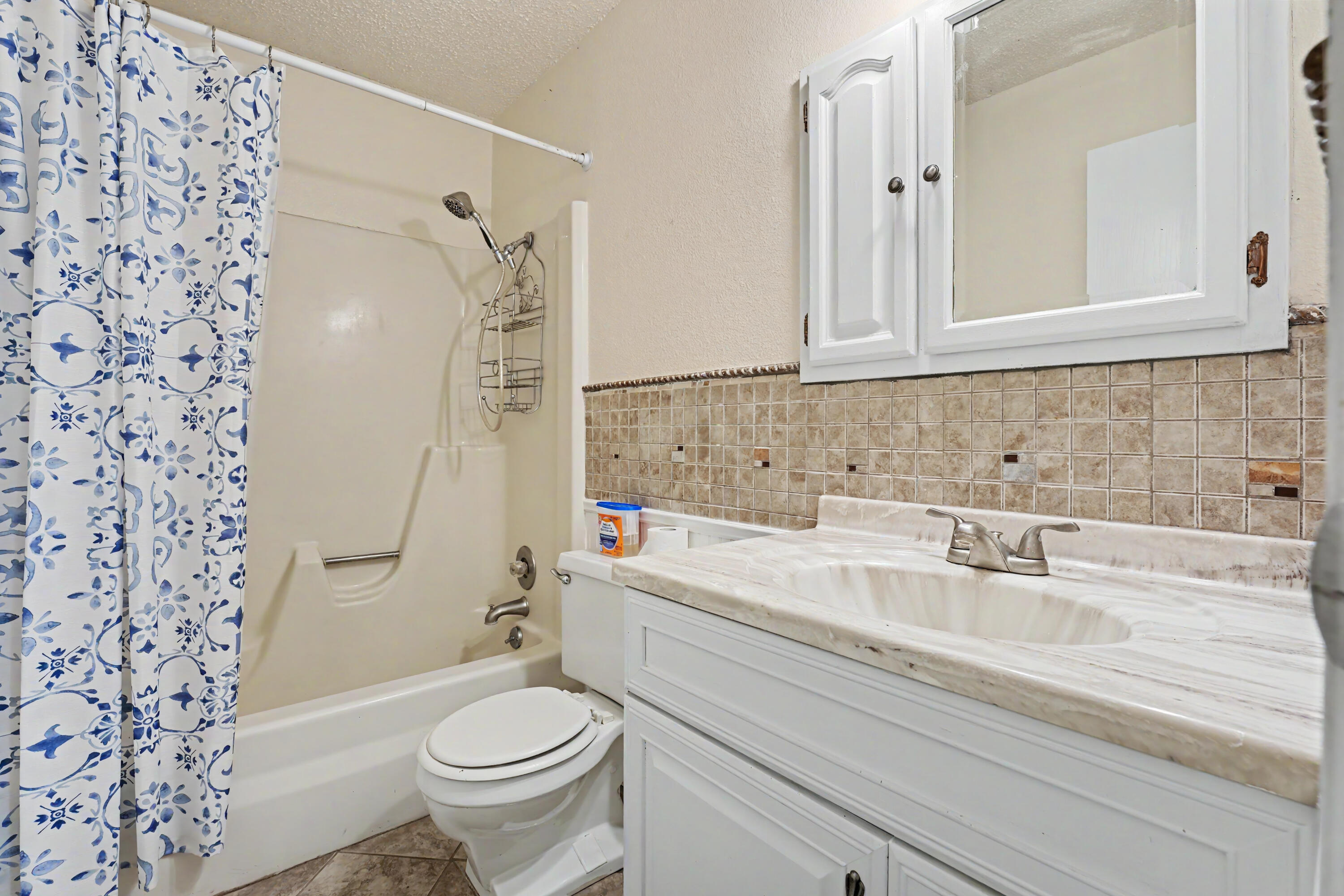 3006 N County Road 3500