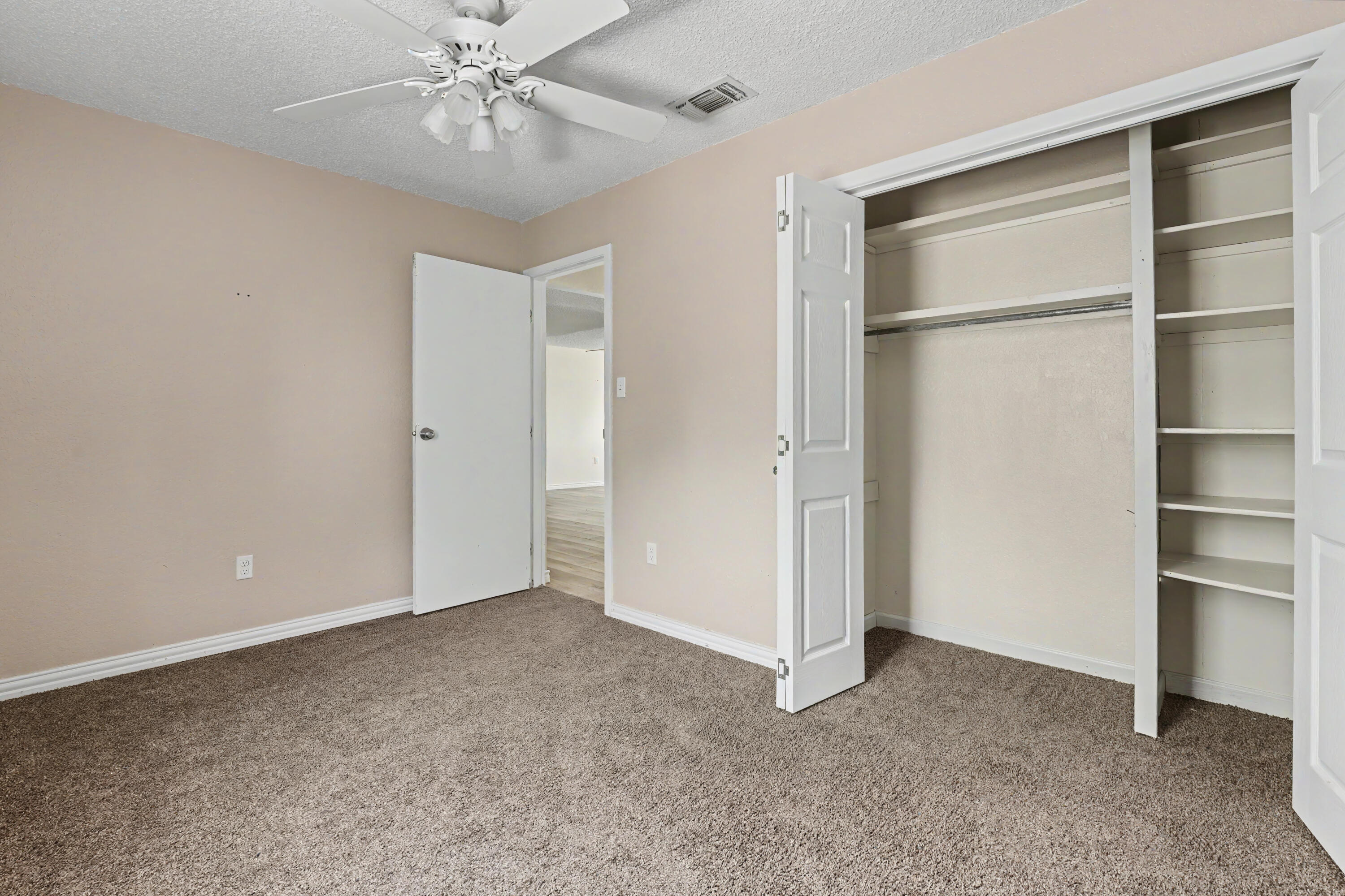 3006 N County Road 3500
