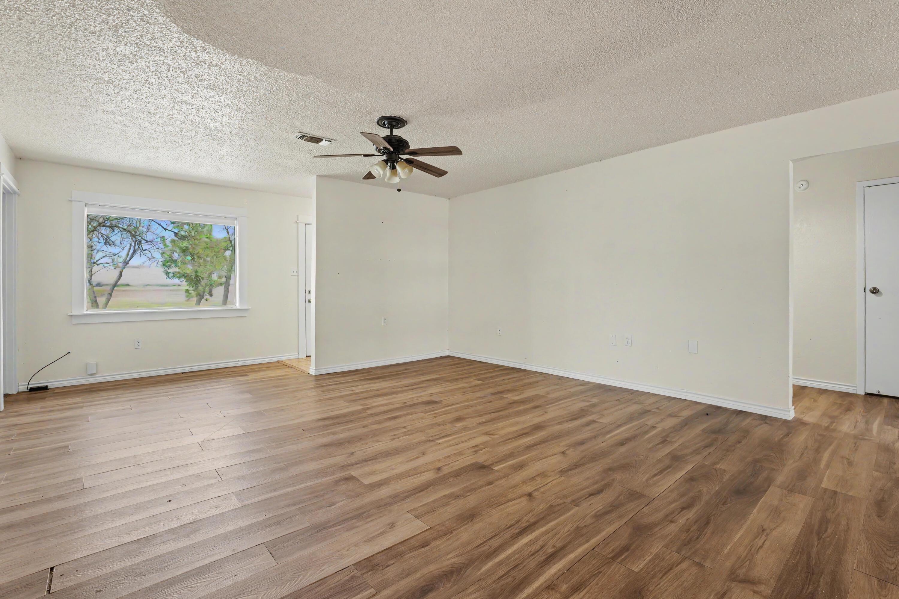 3006 N County Road 3500