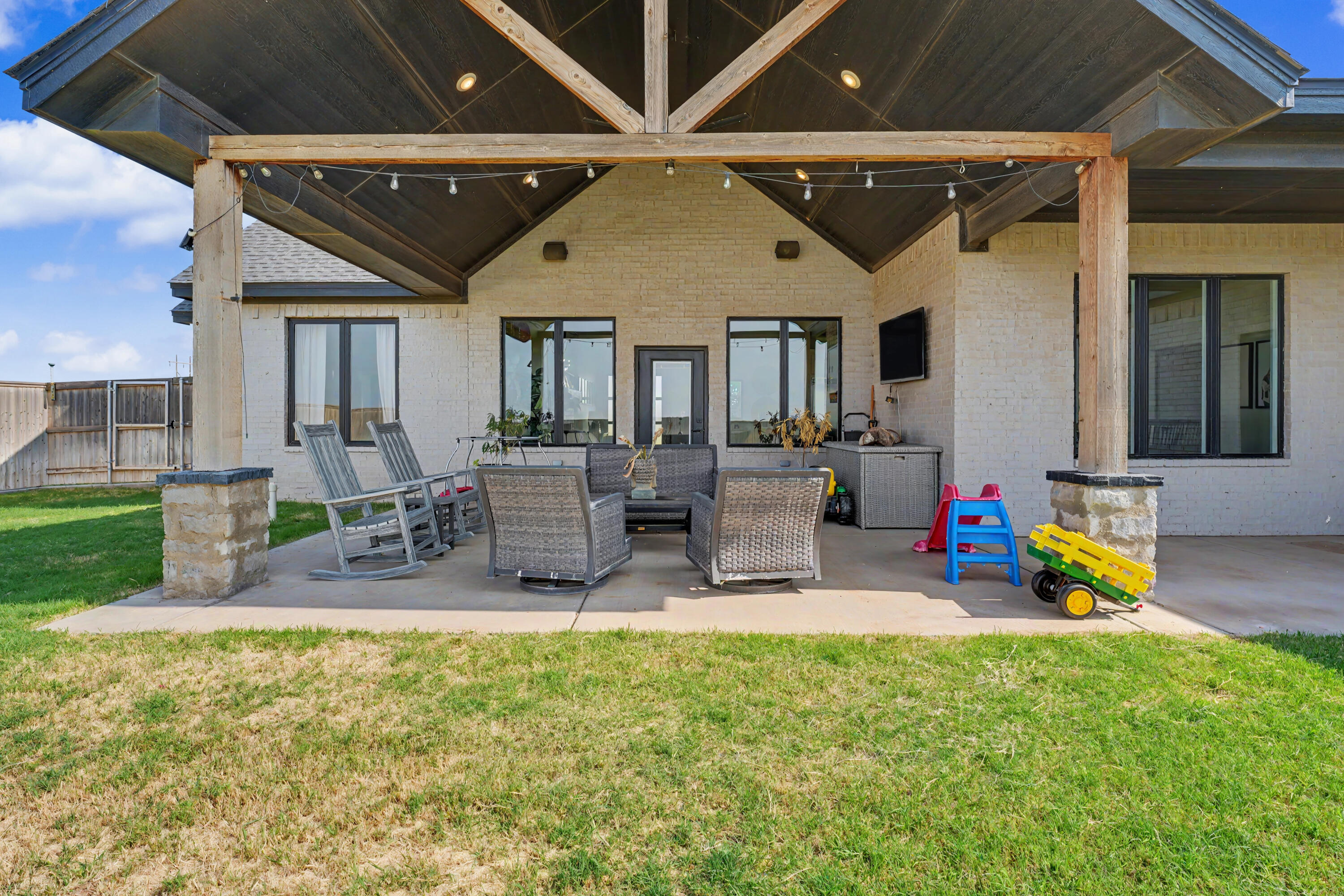 3021 County Road 6000