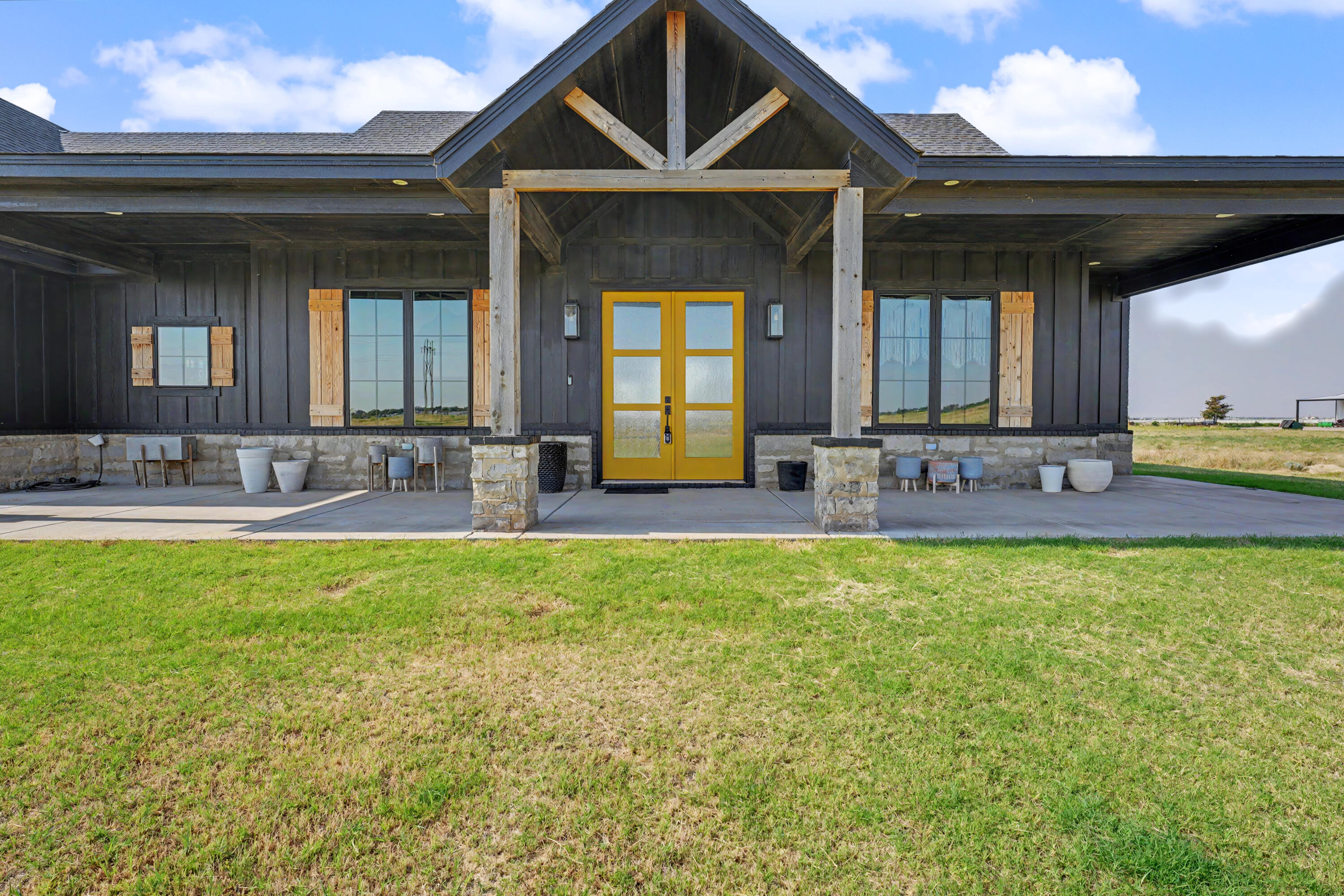 3021 County Road 6000