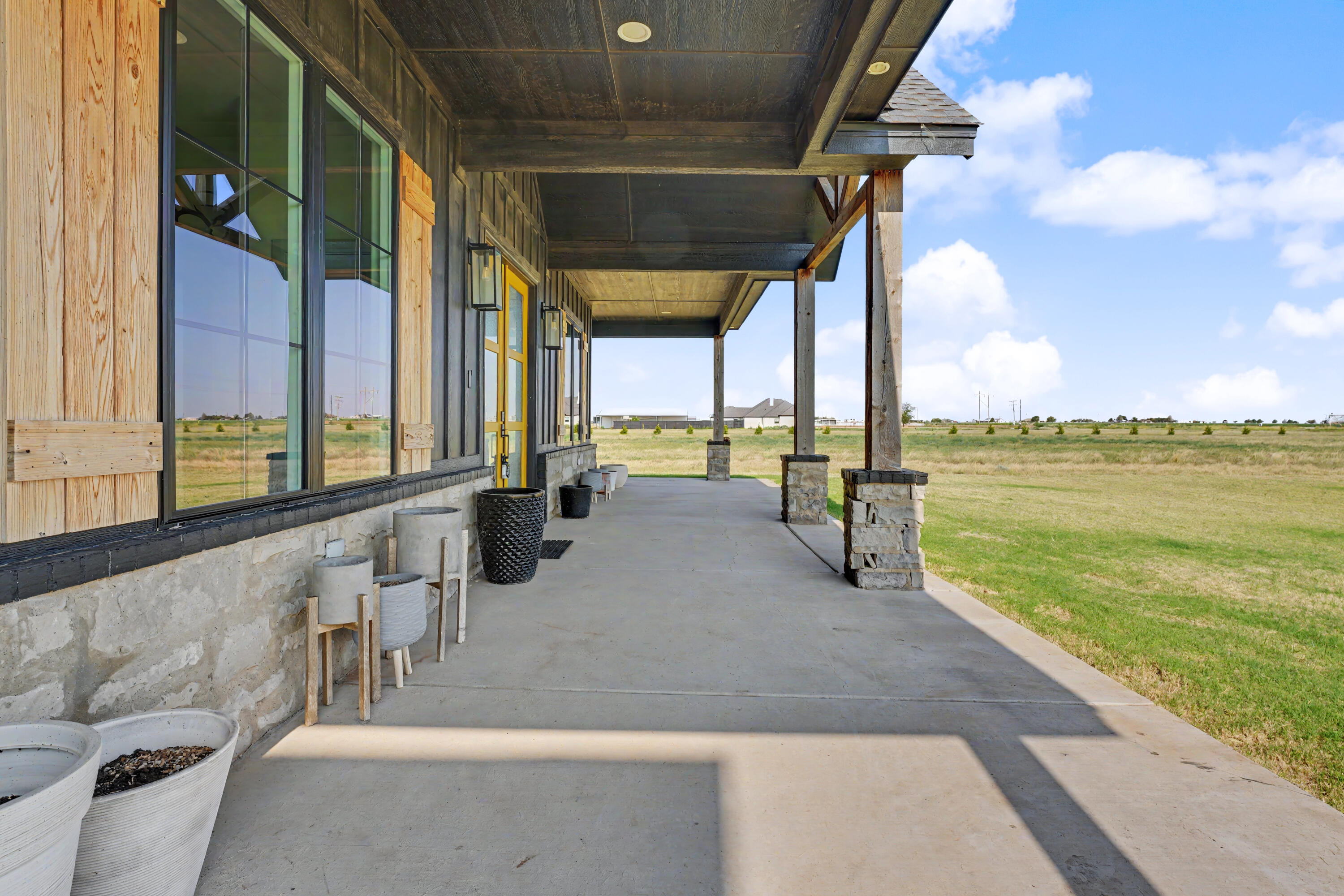3021 County Road 6000