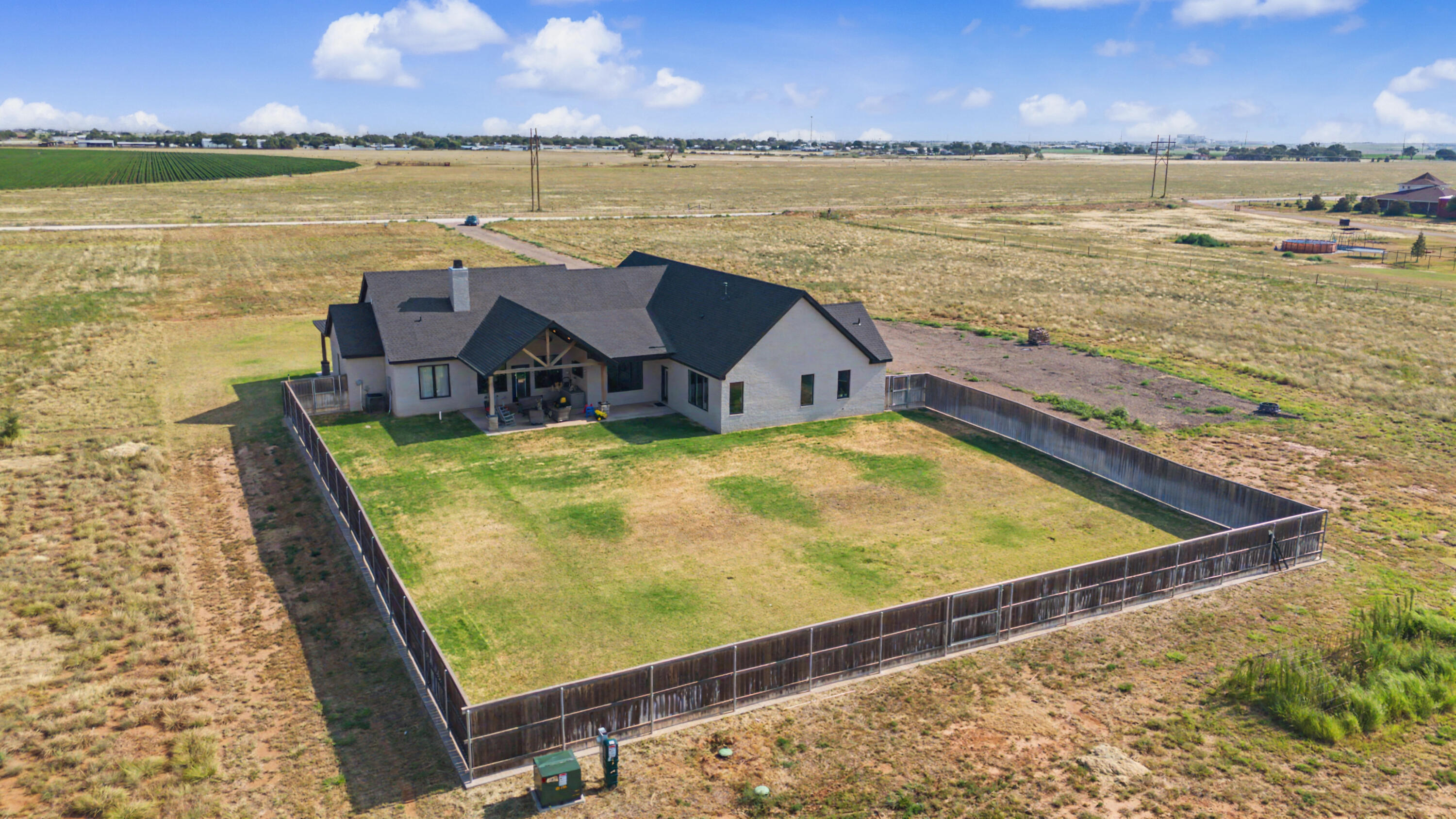3021 County Road 6000