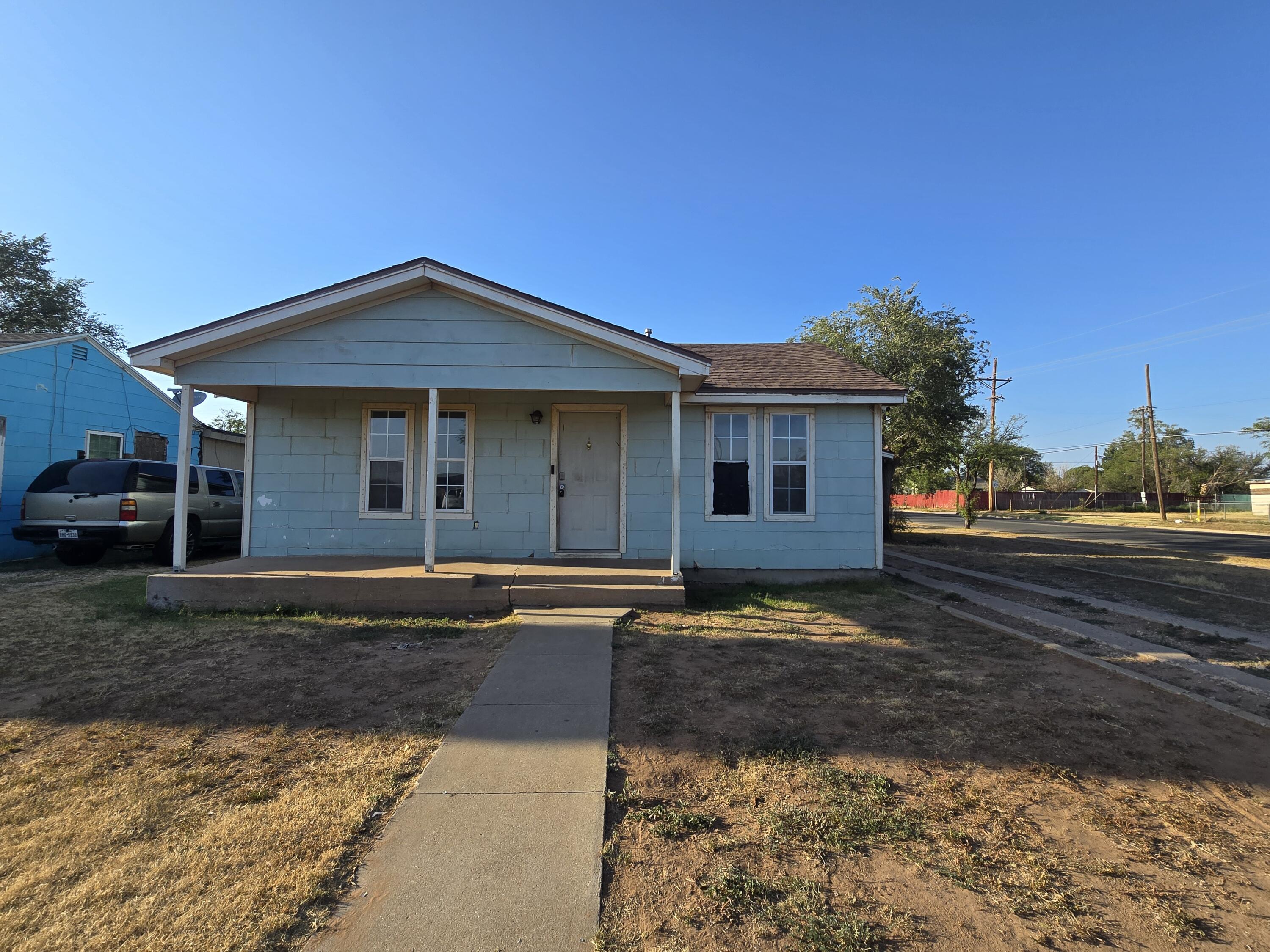 2904 Baylor Street