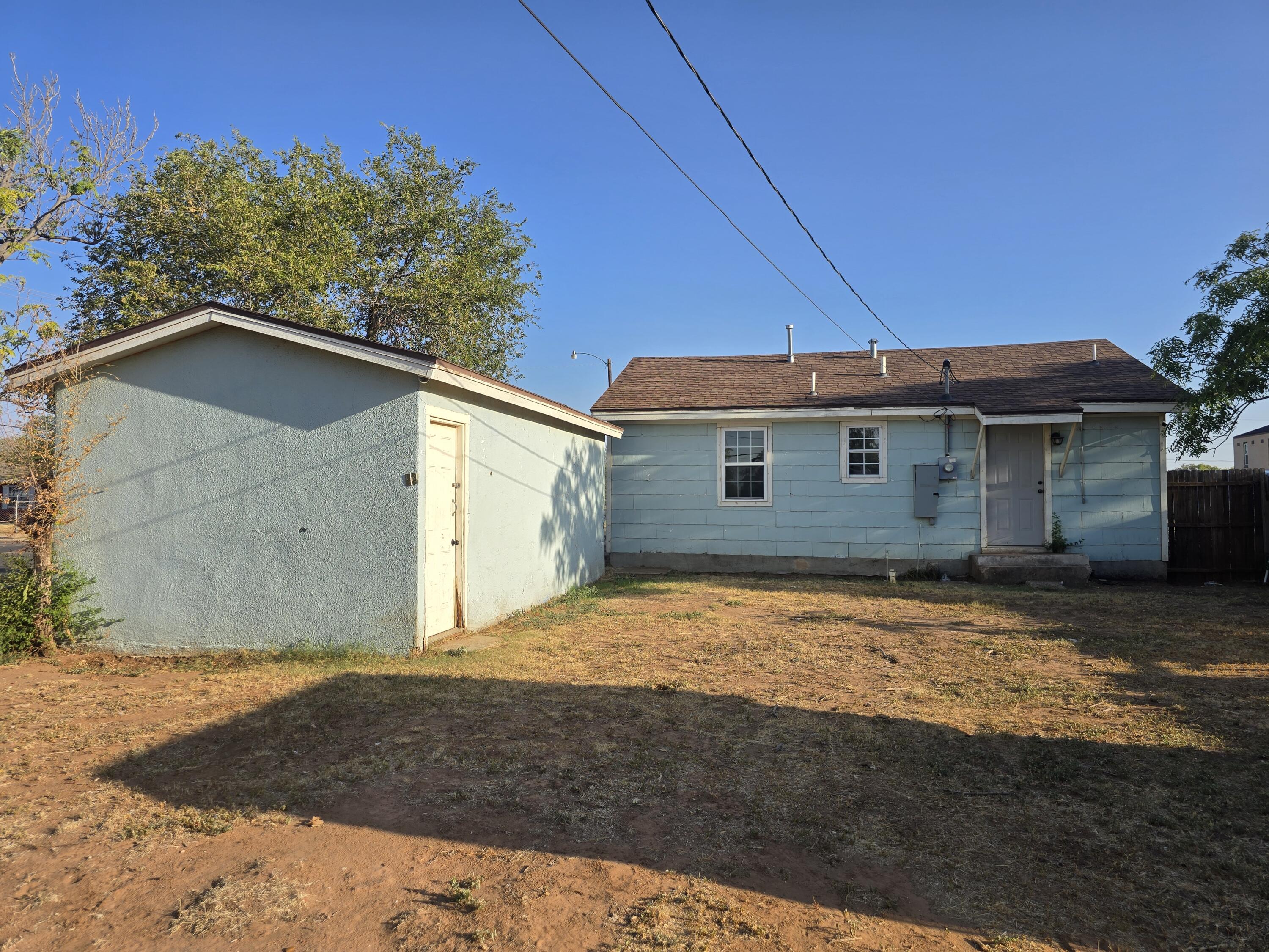 2904 Baylor Street