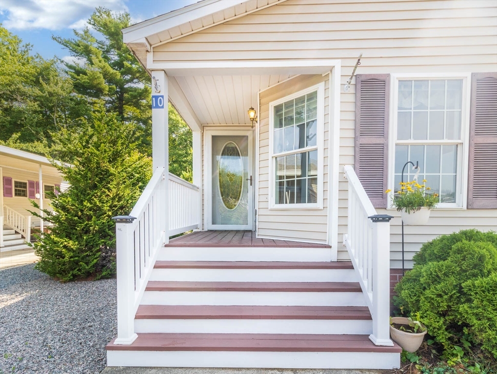 10 Woodridge Rd