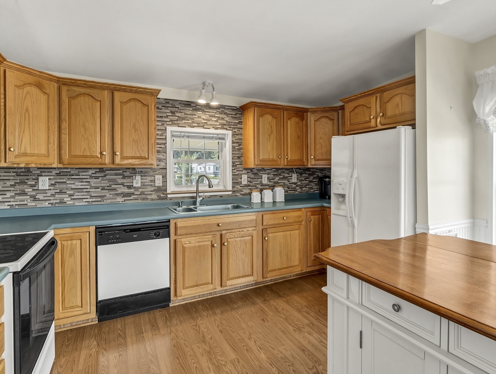 10 Woodridge Rd