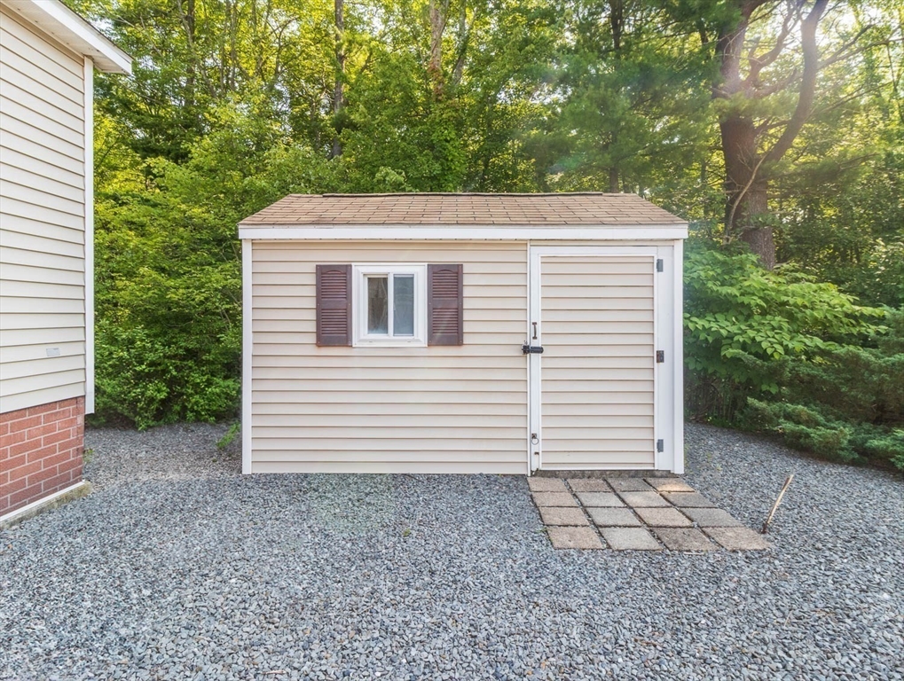 10 Woodridge Rd