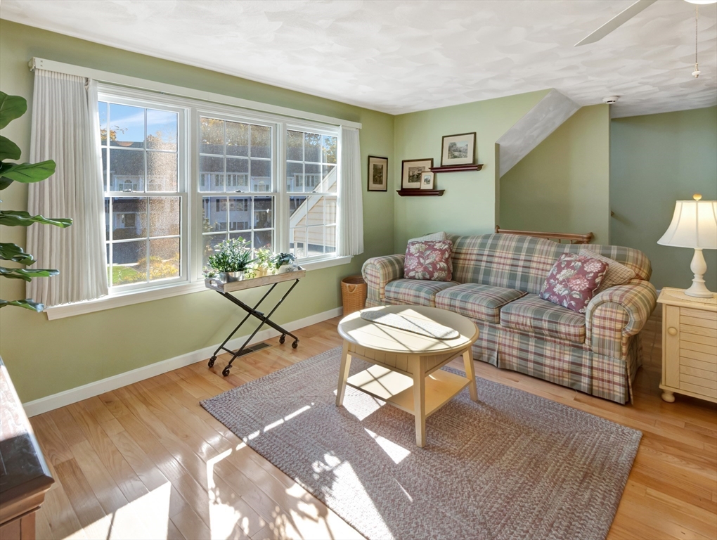 37 Dennis St # 12