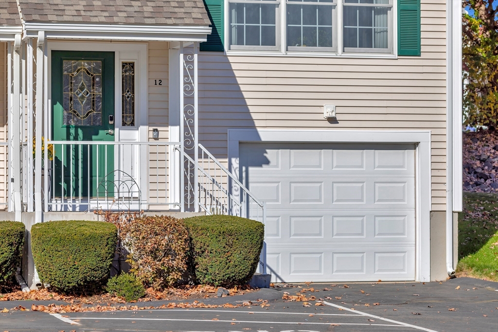37 Dennis St # 12