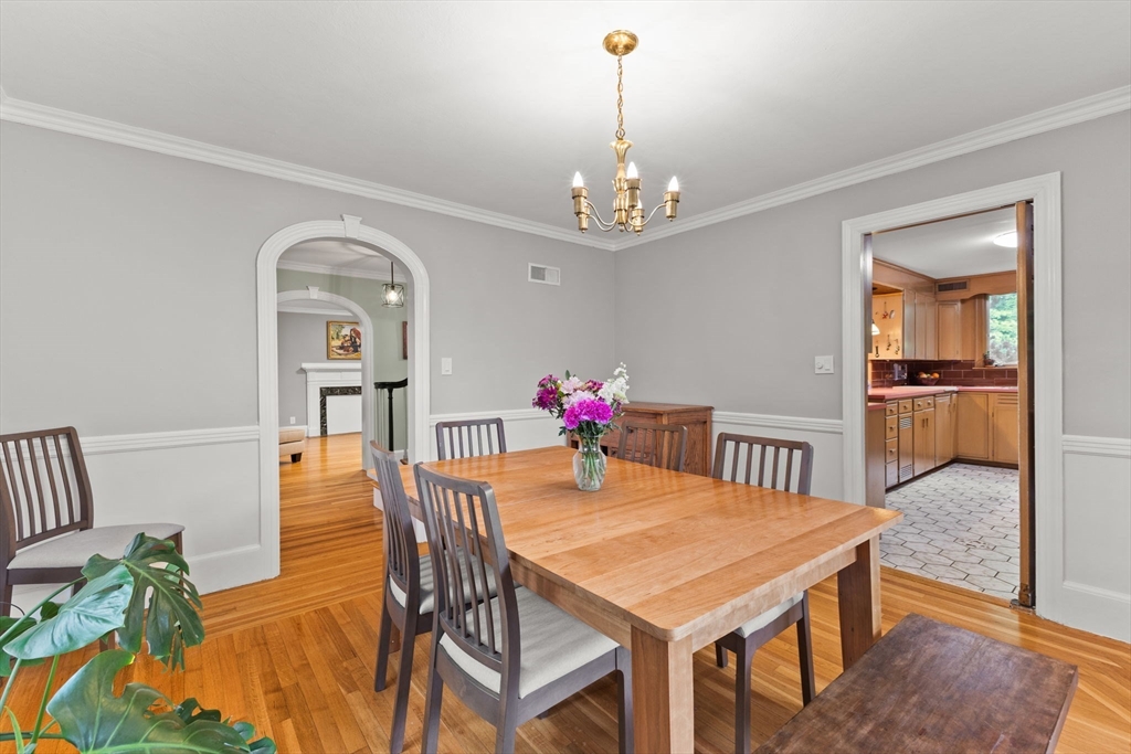 220 S Main St