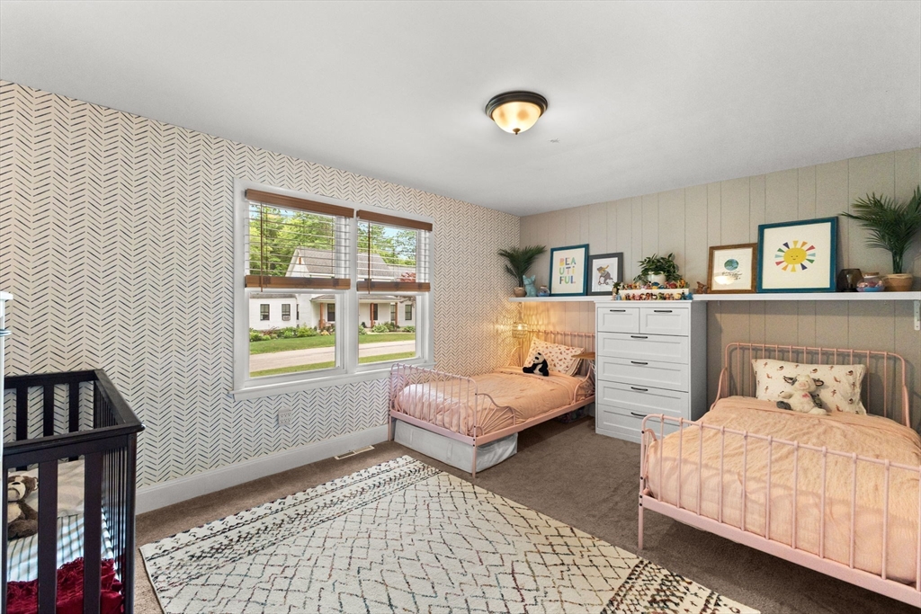 180 Old Elm St