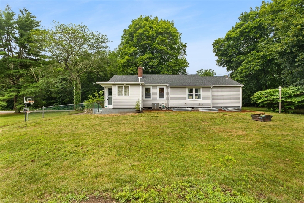 180 Old Elm St