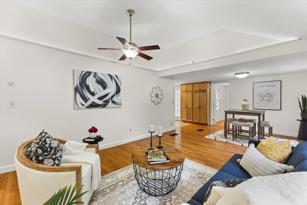 83 River Rd