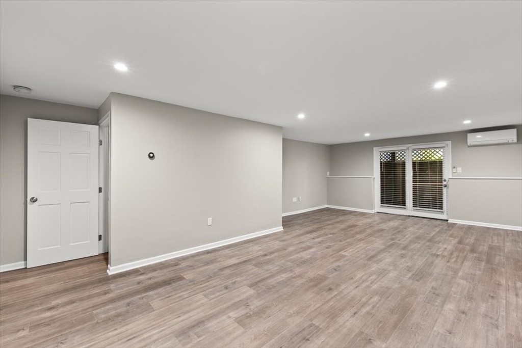16 East St # 2